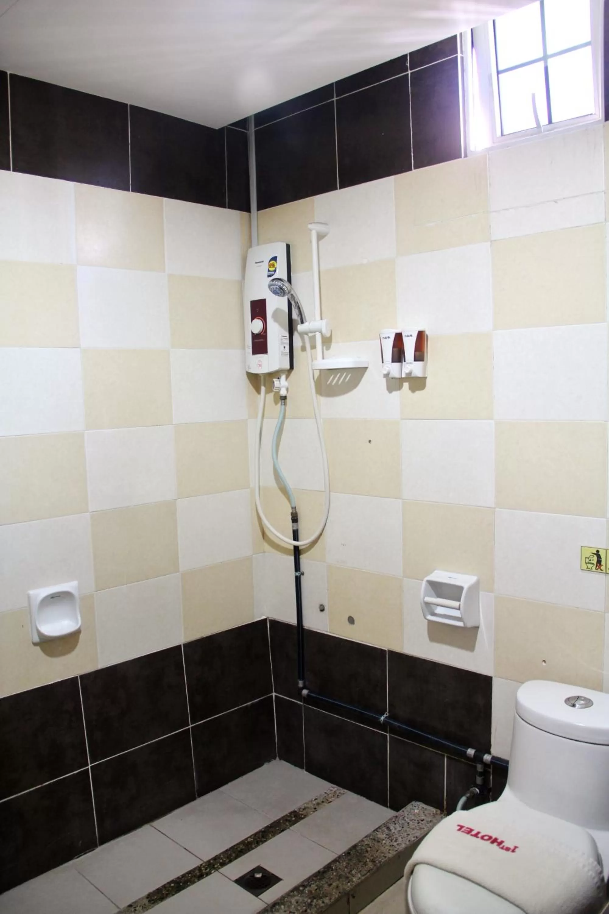 Shower in Prince Hotel