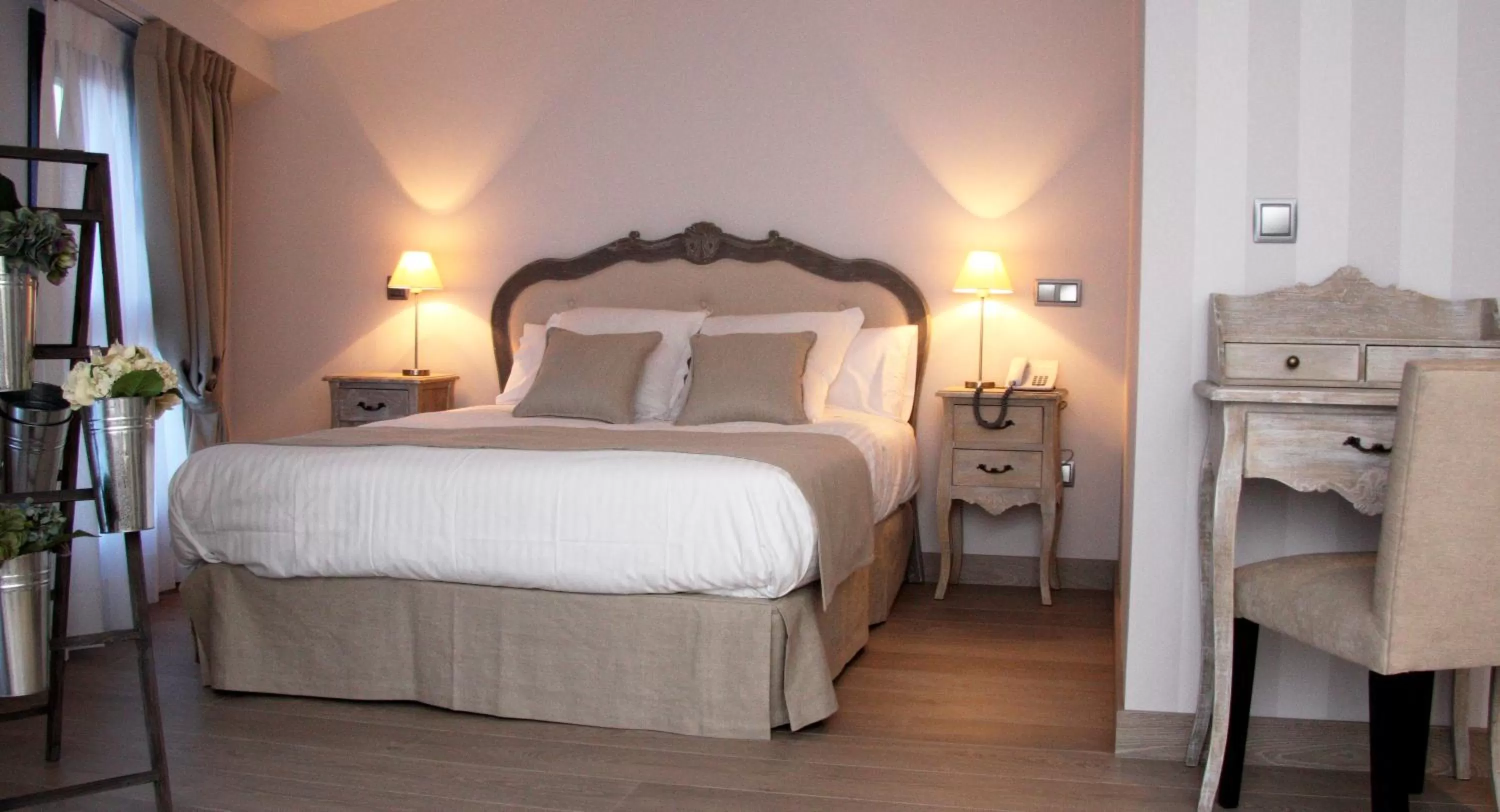 Bed in Le Petit Boutique Hotel