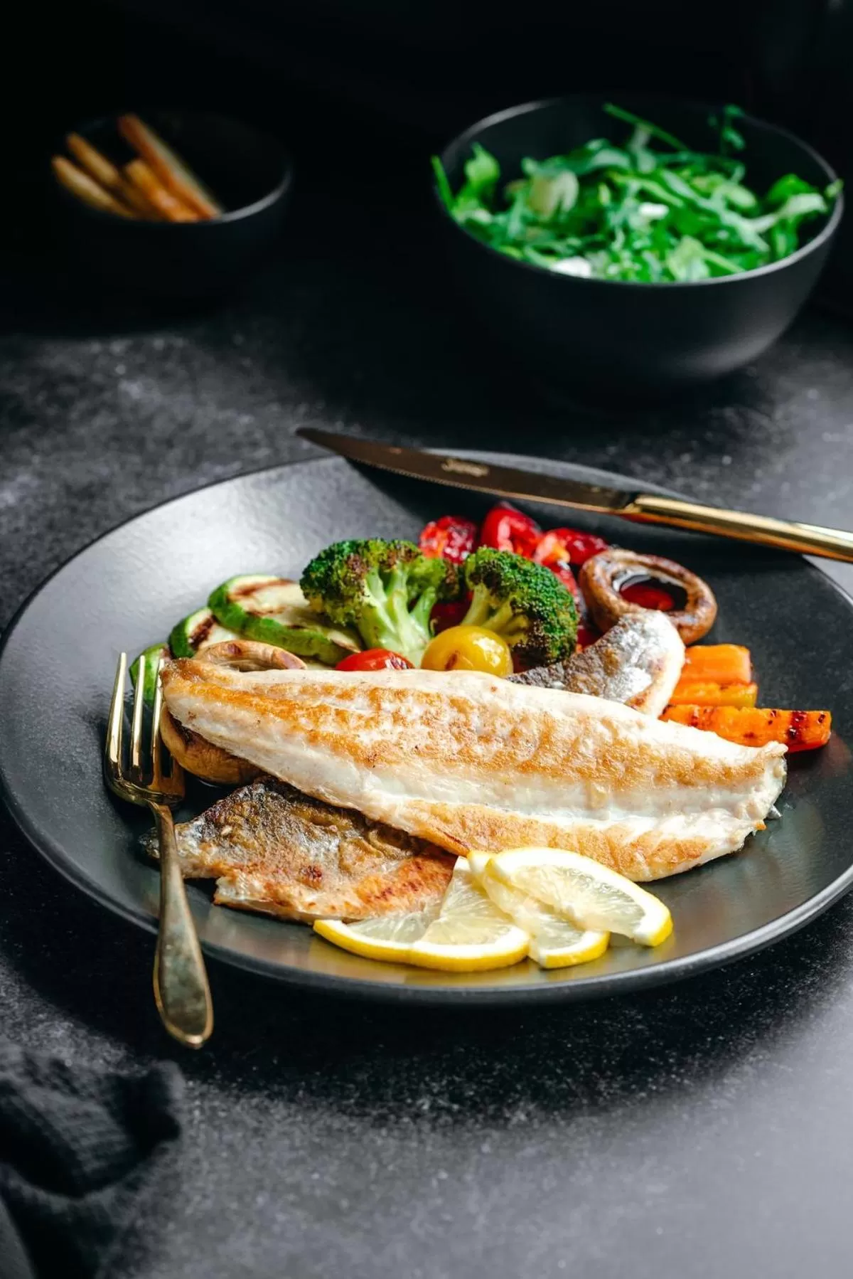 Restaurant/places to eat in Ambasador Hotel