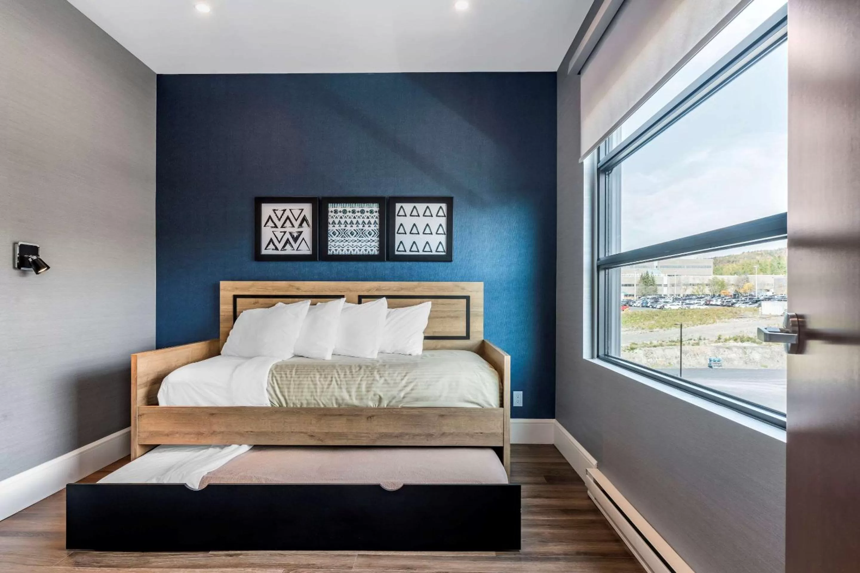 Photo of the whole room, Bed in Quality Hotel & Conference Centre