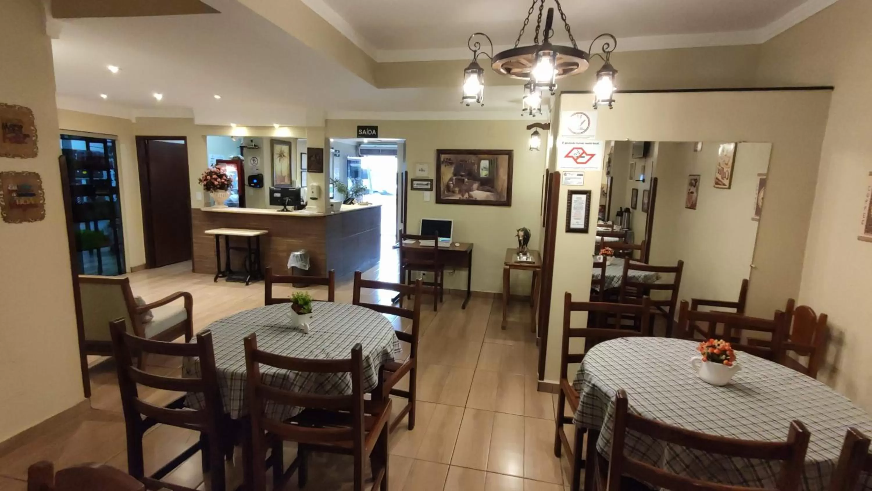 Restaurant/Places to Eat in Hotel Barretos