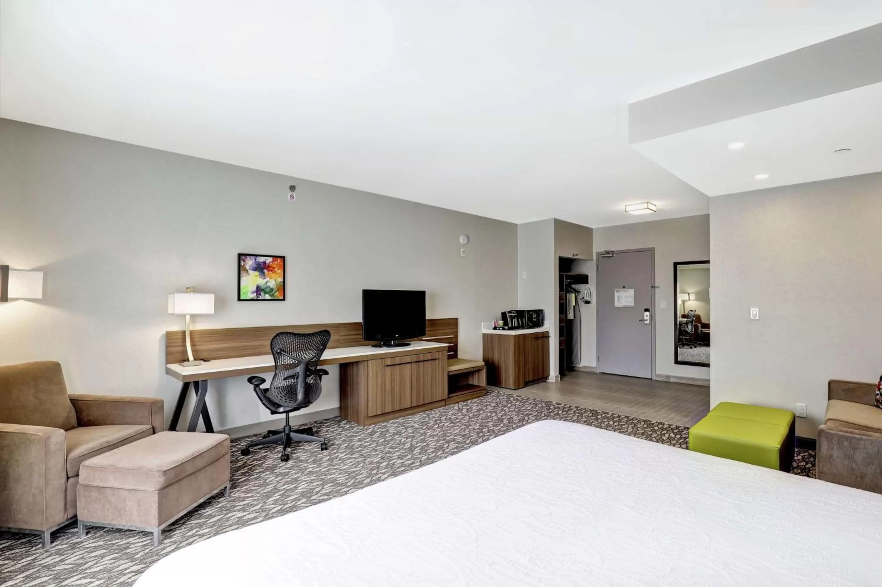 Bedroom, Bed in Hilton Garden Inn Toronto/Ajax