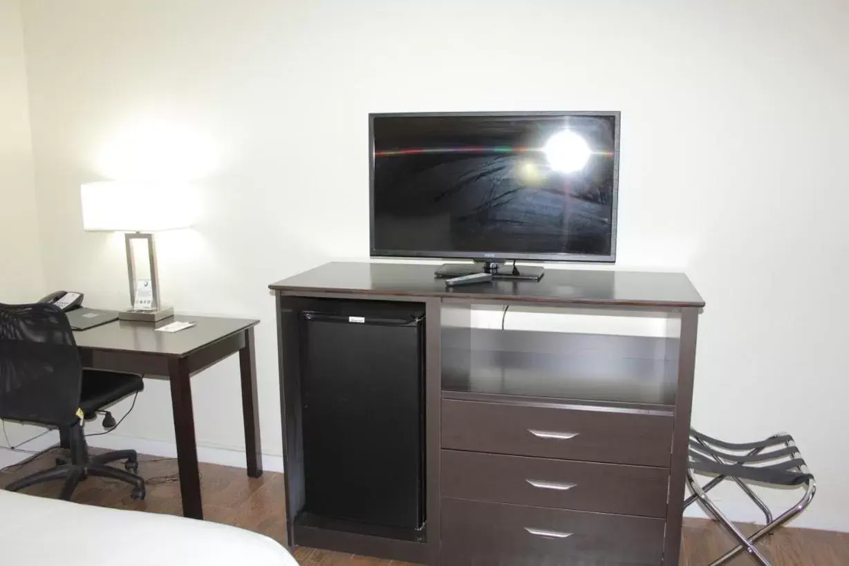 Twin Room - Disability Access in The Link Hotel on Sunrise Twin Room - Disability Access in The Link Hotel on Sunrise