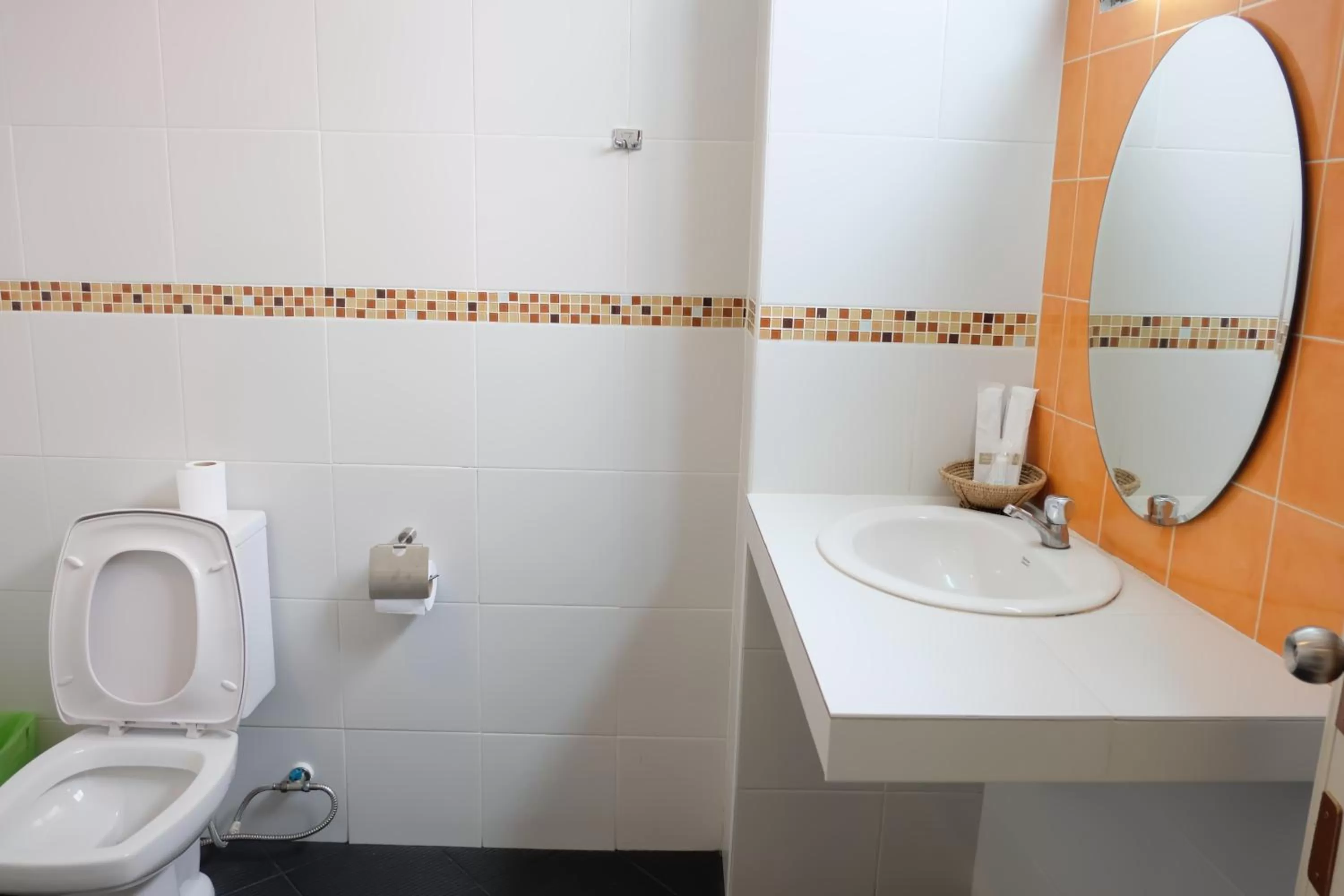 Bathroom in Baan Glang Soi