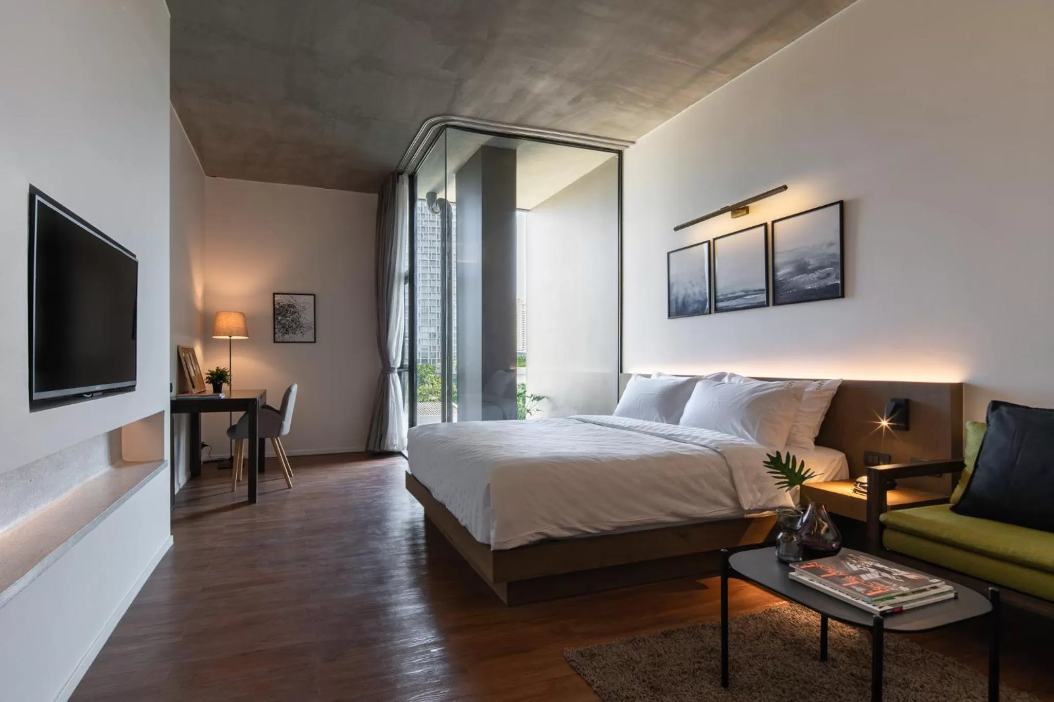 TV and multimedia, Bed in T2 Residence Sathorn