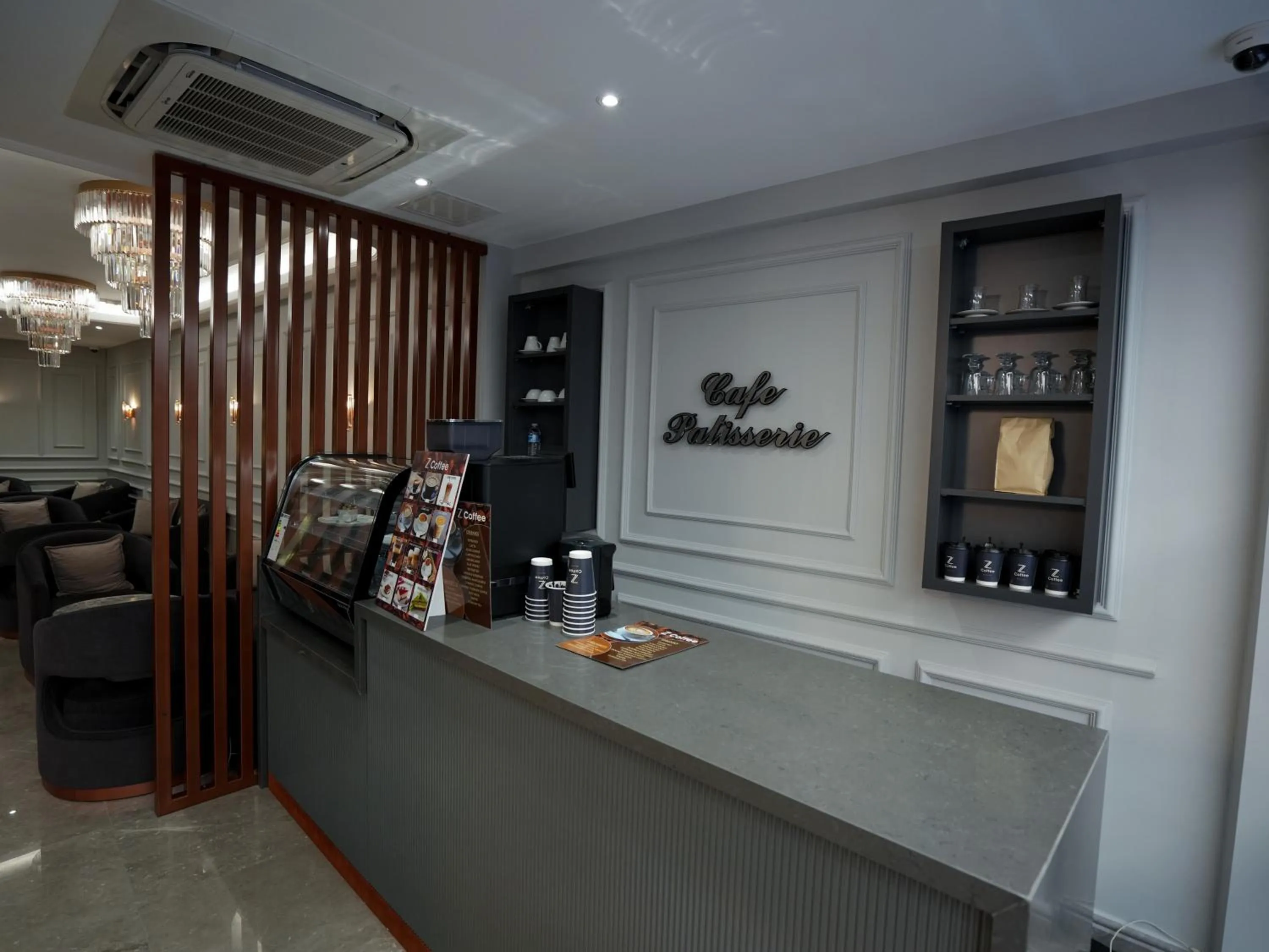 Lobby or reception in Zalel Hotels Laleli