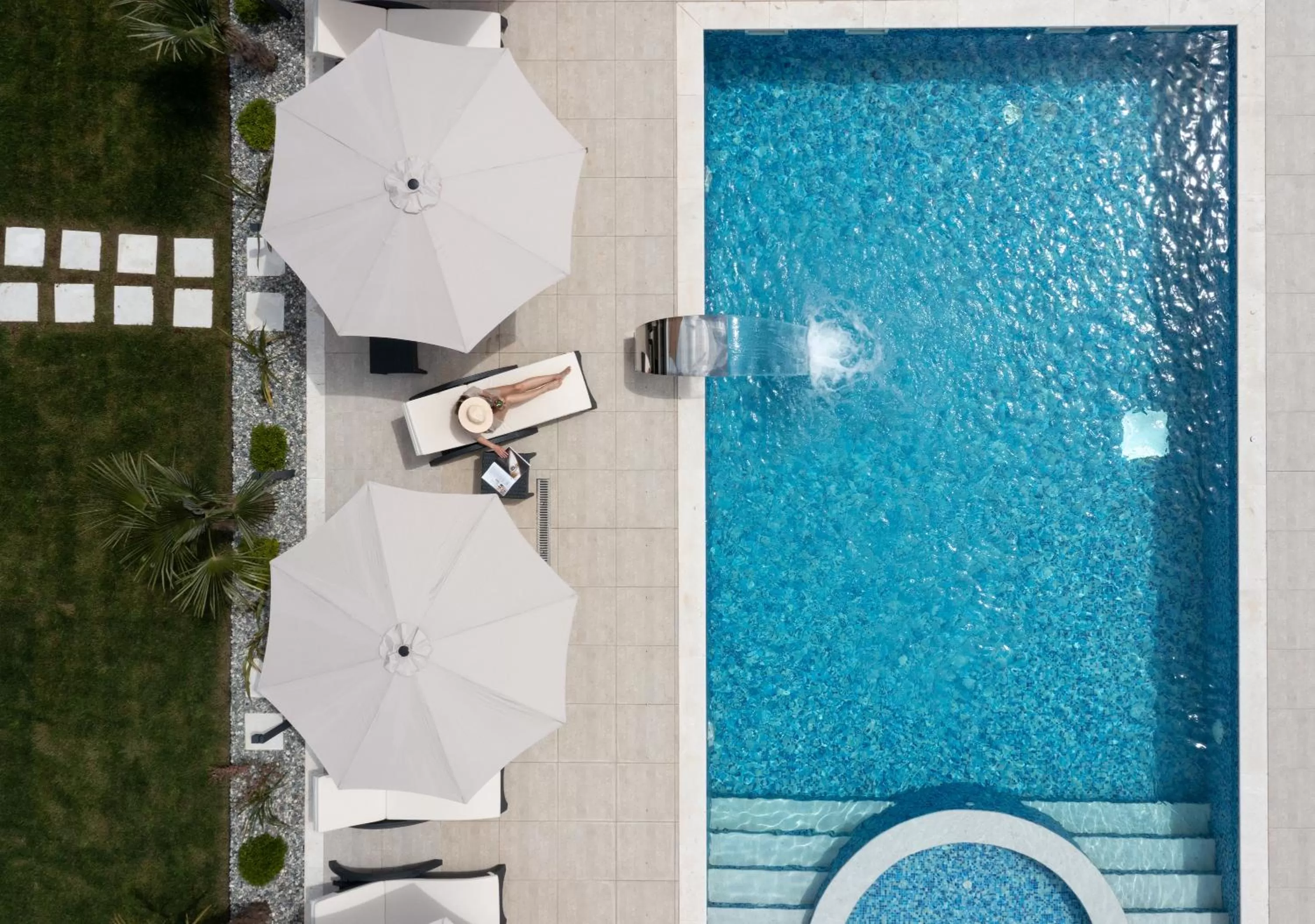 Swimming pool in Villa Sara