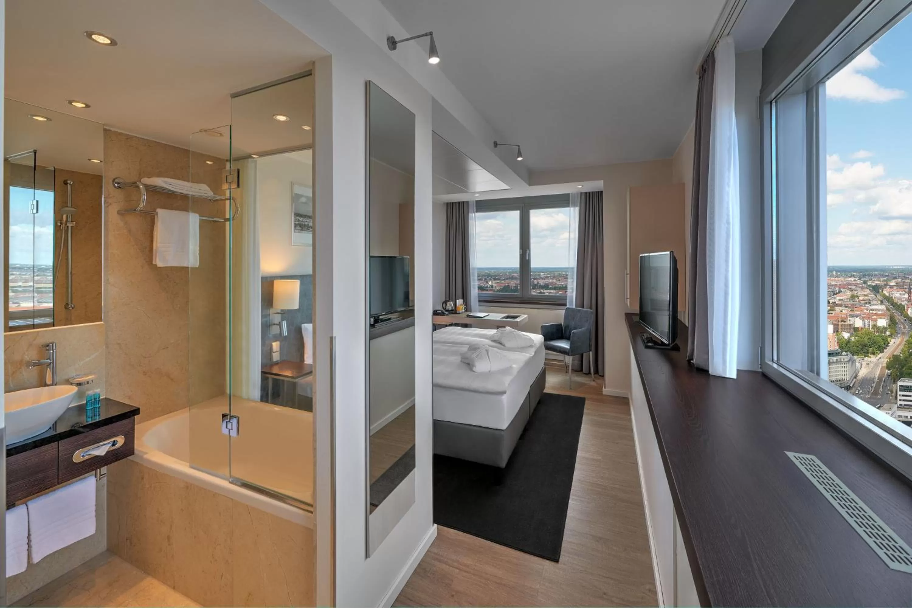 Bathroom in Park Inn by Radisson Berlin Alexanderplatz