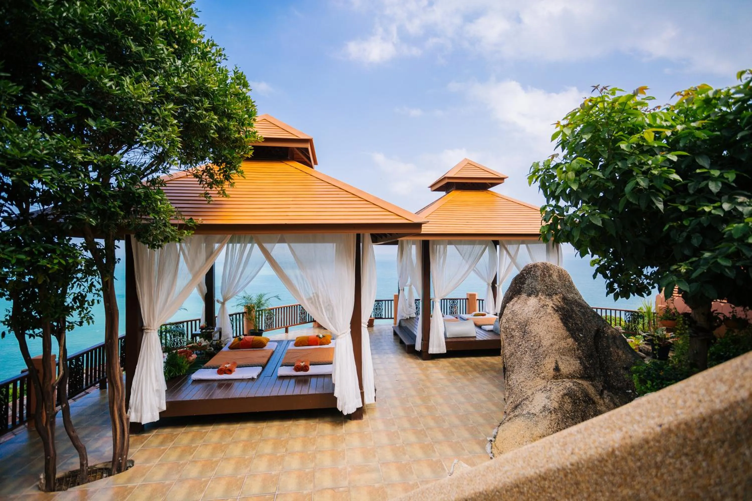 Massage in Samui Bayview Resort & Spa - SHA Plus