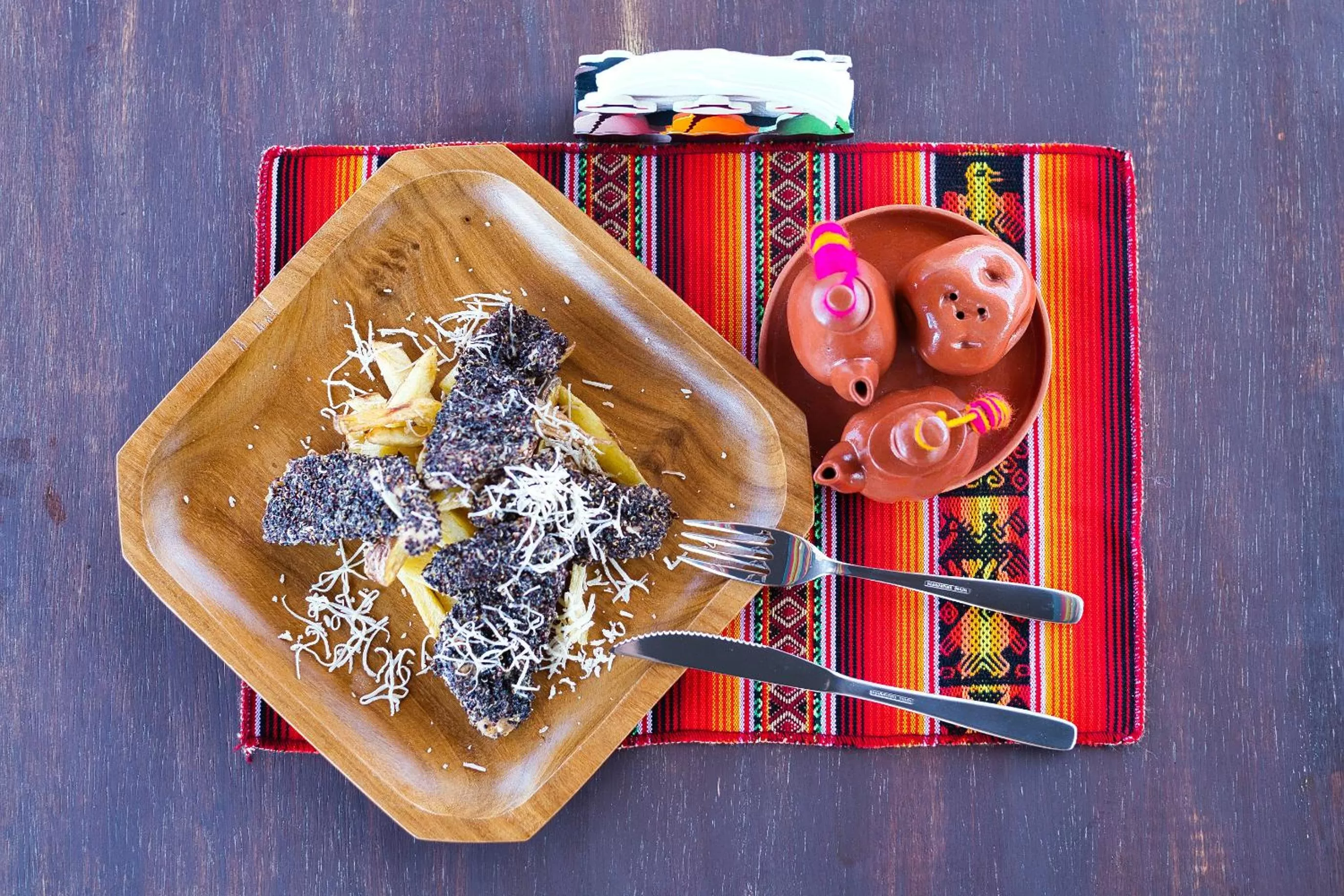 Restaurant/places to eat in ISKAY BOUTIQUE HOSTEL