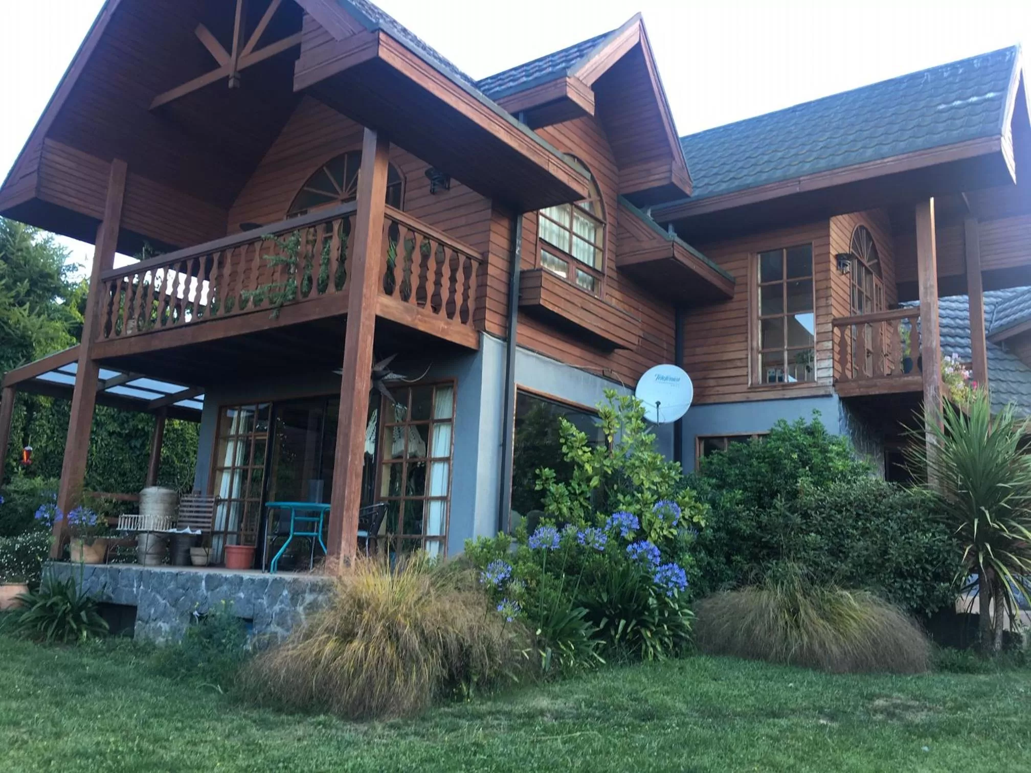 Property Building in Hotel Casa Marron