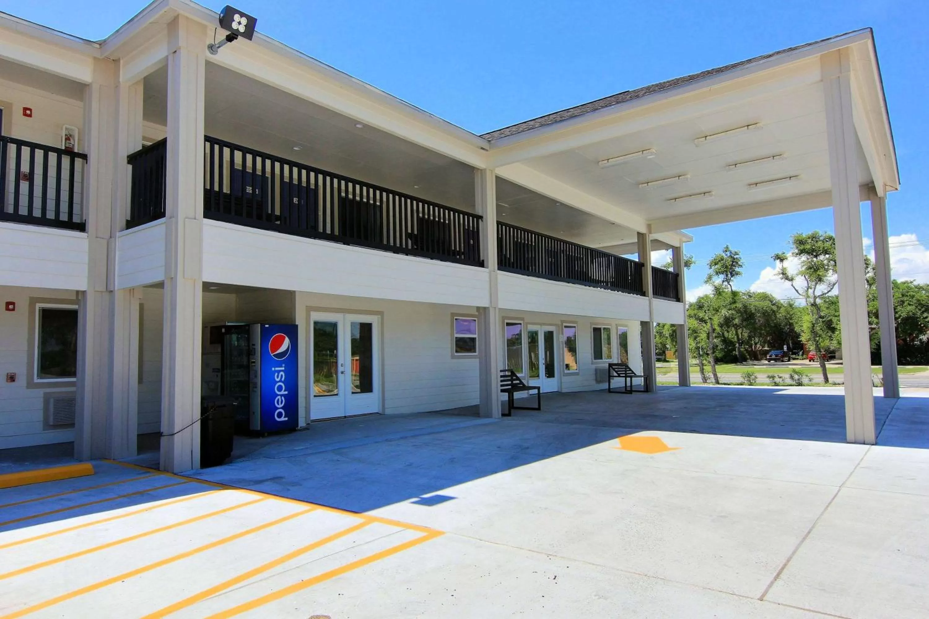 Property building in Motel 6-Rockport, TX