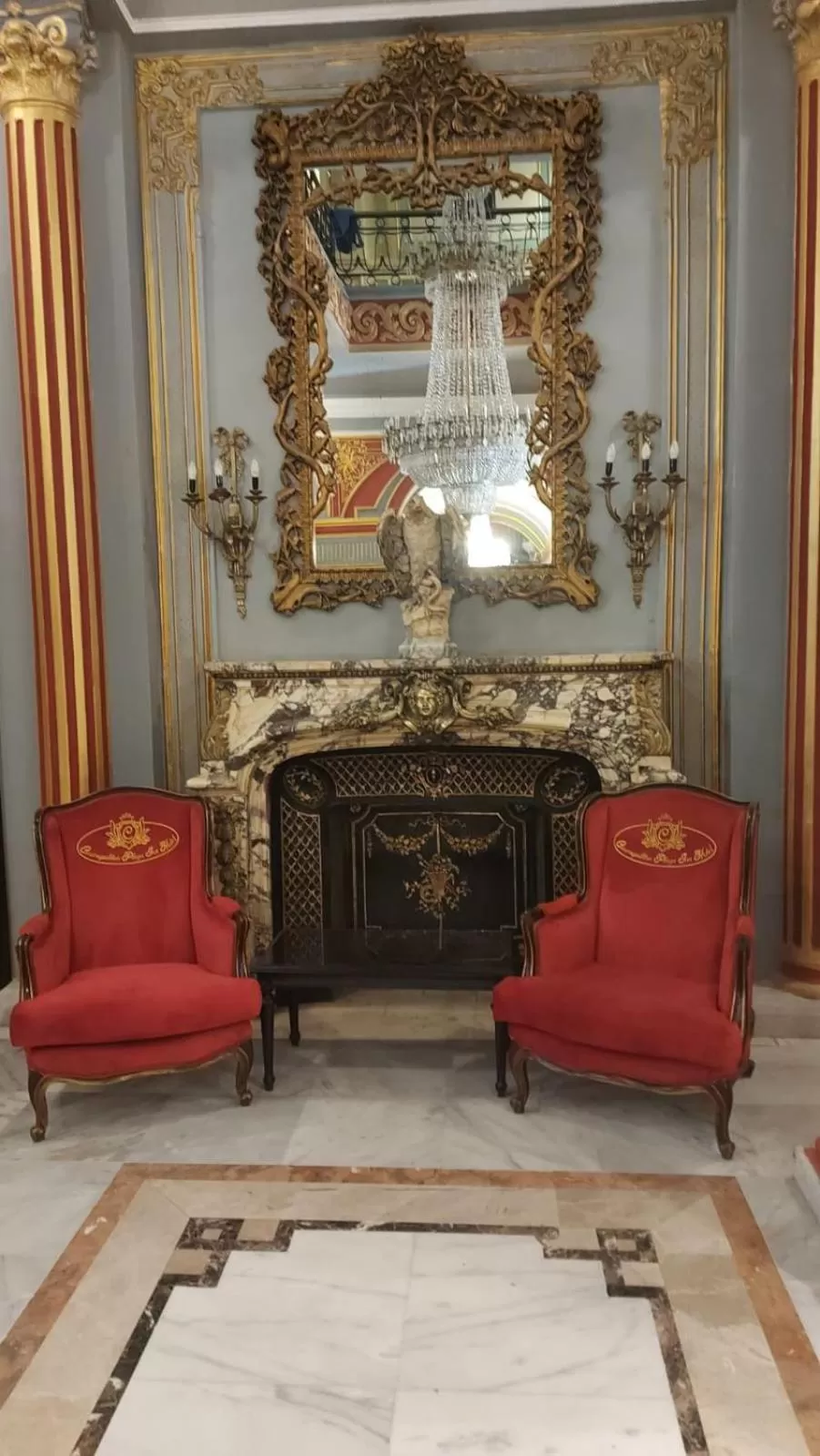 Seating area in Cosmopolitan hotel