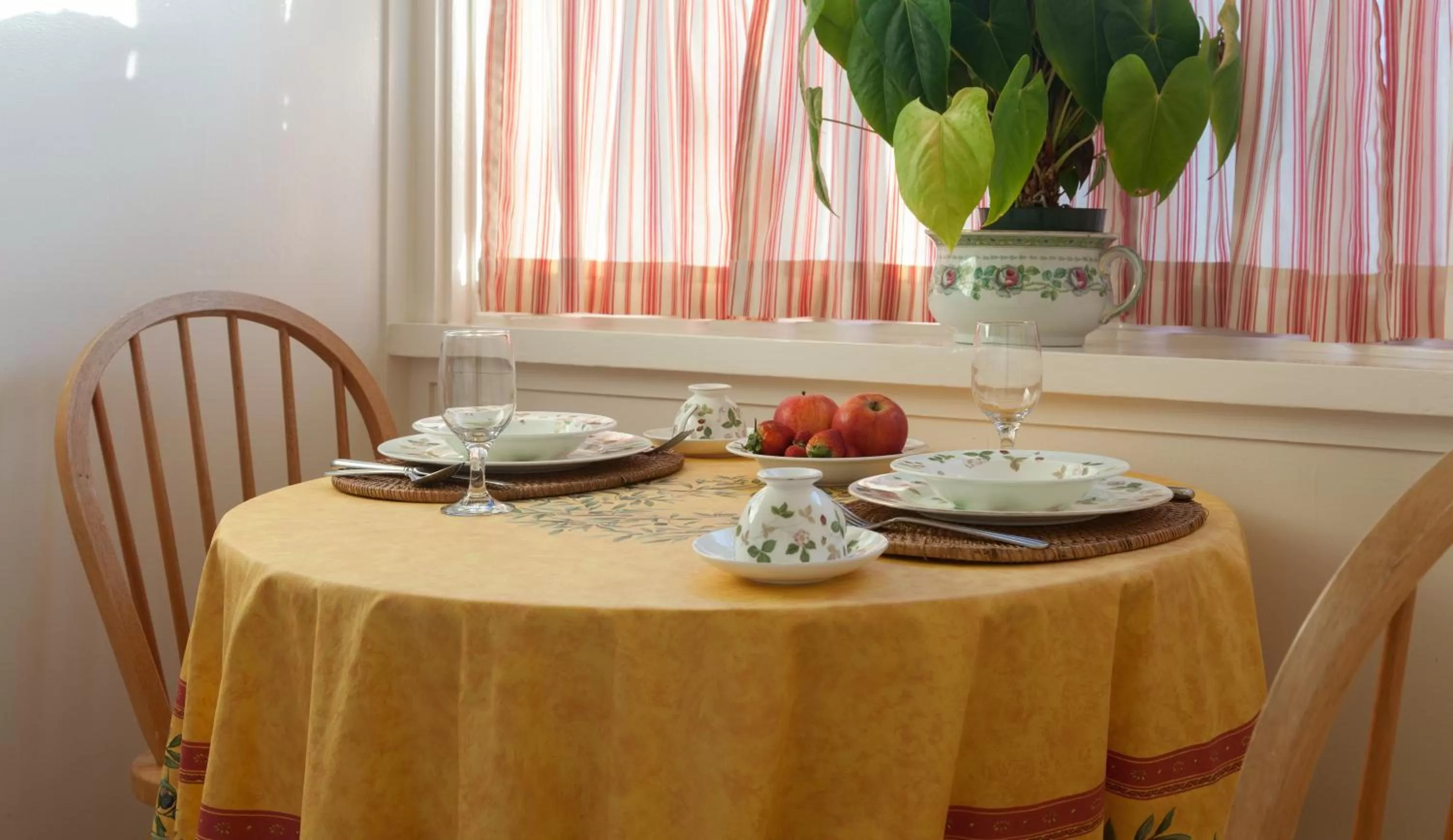 Coffee/tea facilities in Cheshire Cat Inn & Cottages