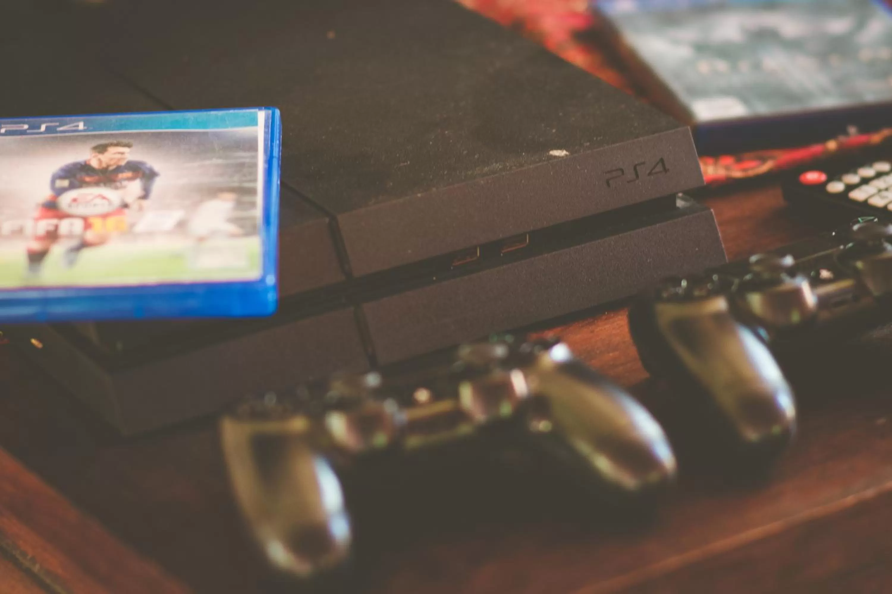 Entertainment in Joy's House & Tour