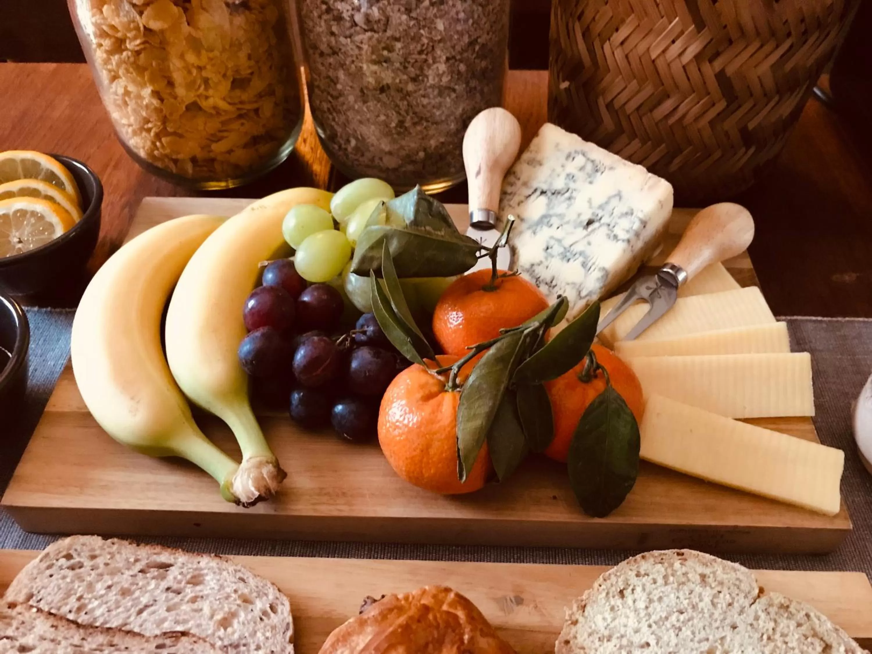 Breakfast in Beautiful B&B On The Park