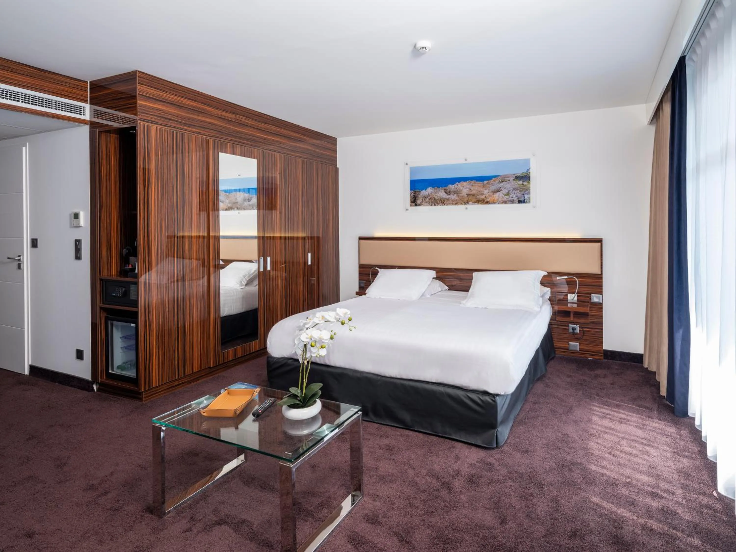 Bedroom, Bed in Westotel Le Pouliguen