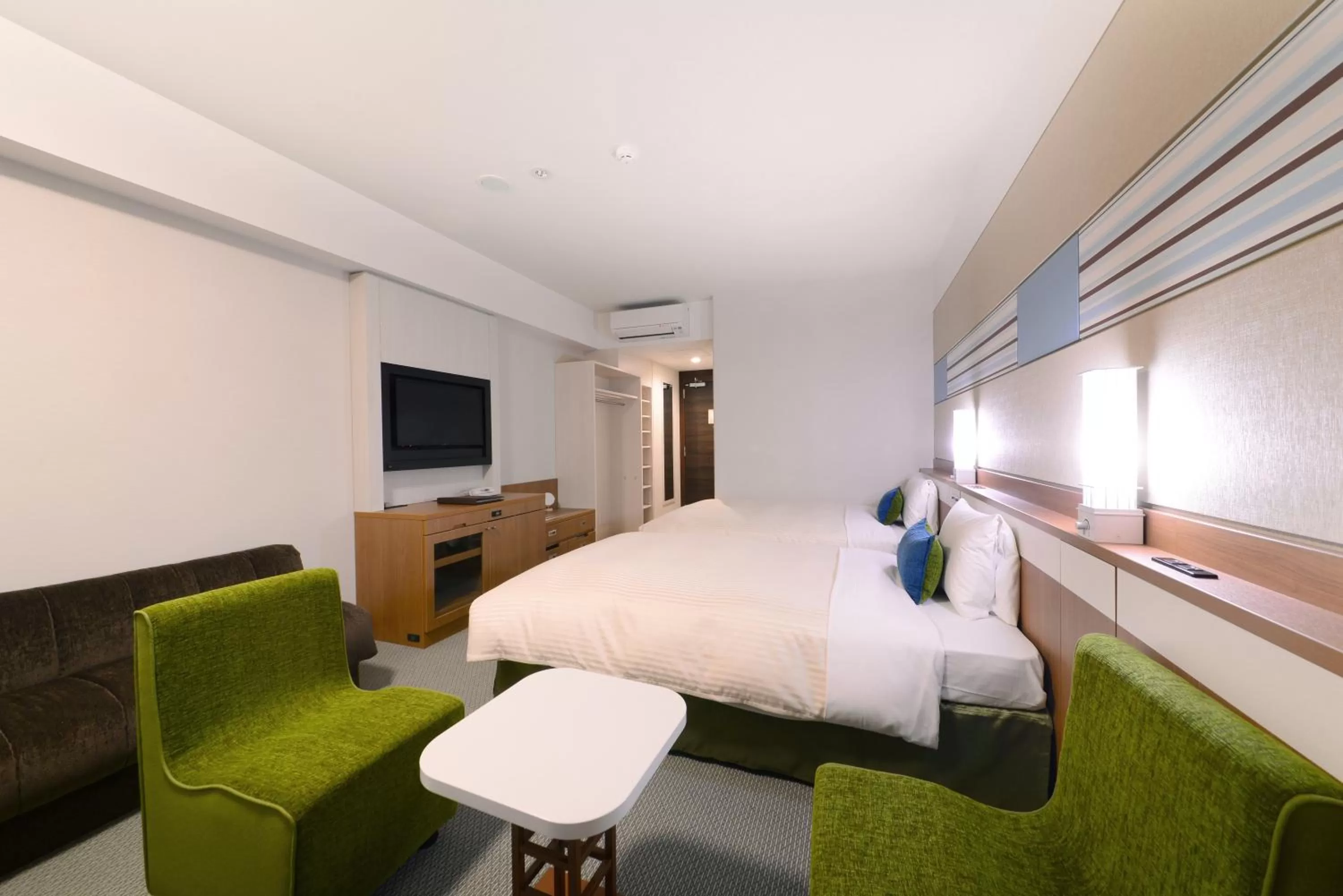 TV and multimedia, Bed in Vessel Hotel Campana Okinawa