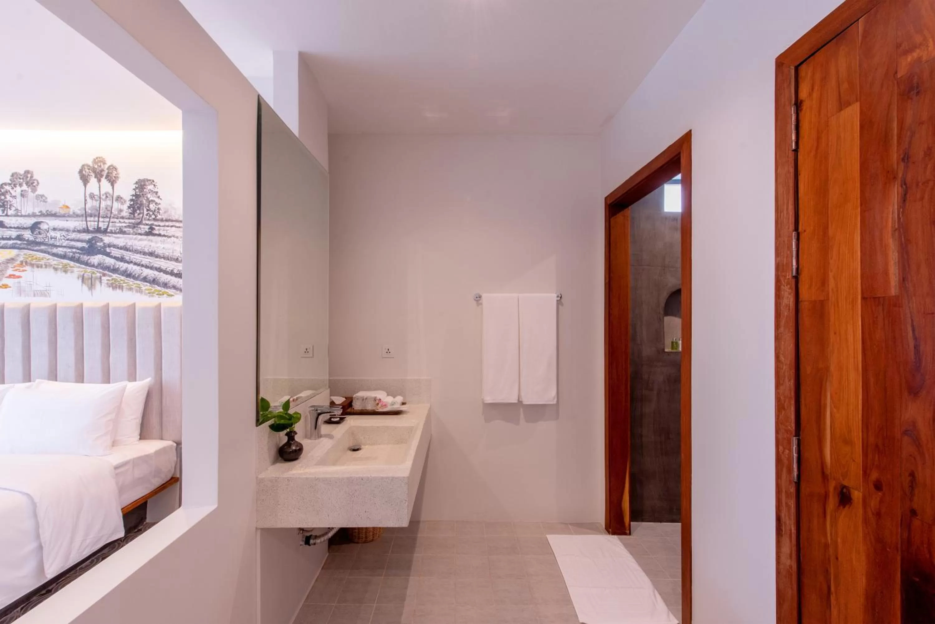 Bathroom, Bed in Siem Reap Palace Hotel & Spa