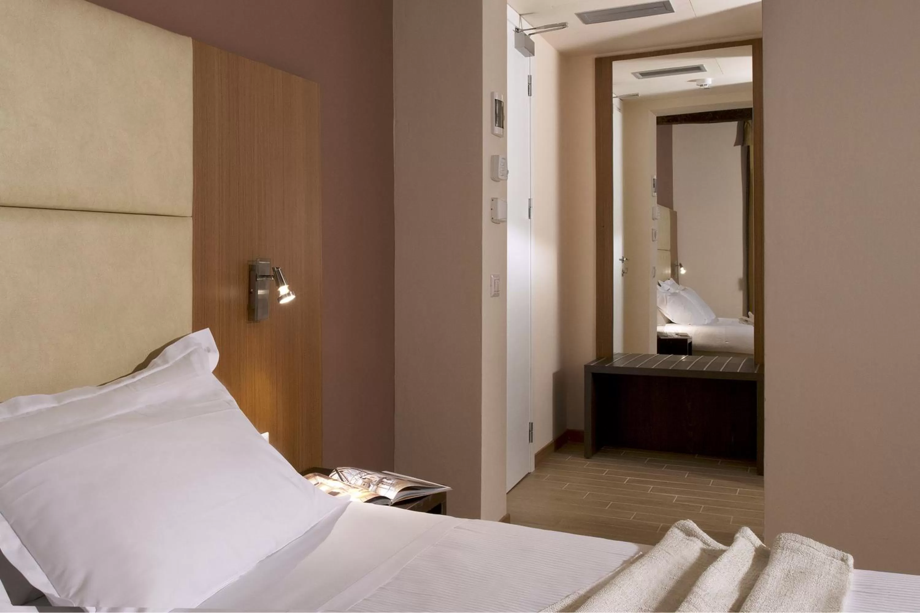 Decorative detail, Bed in Hotel Villa Ducale