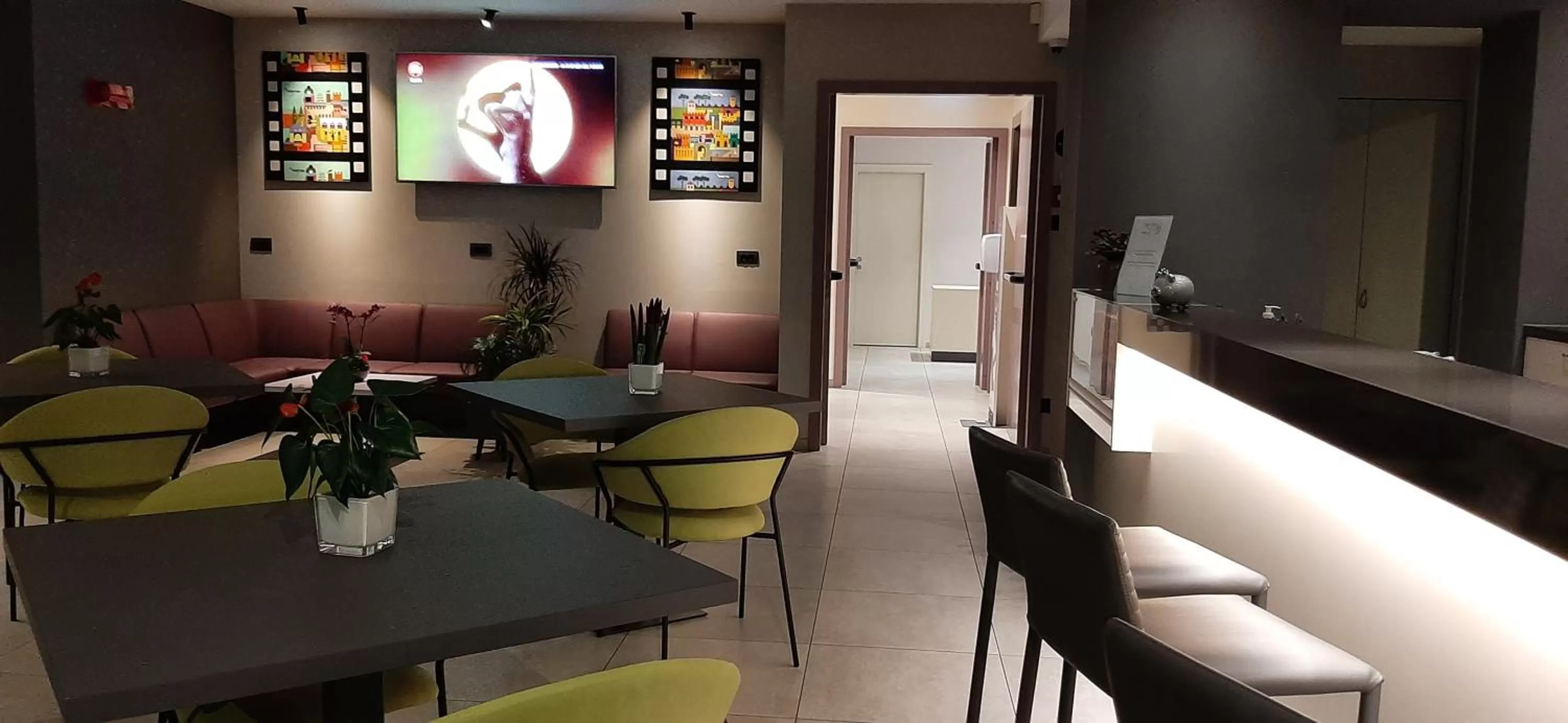 Restaurant/places to eat in Garda Life