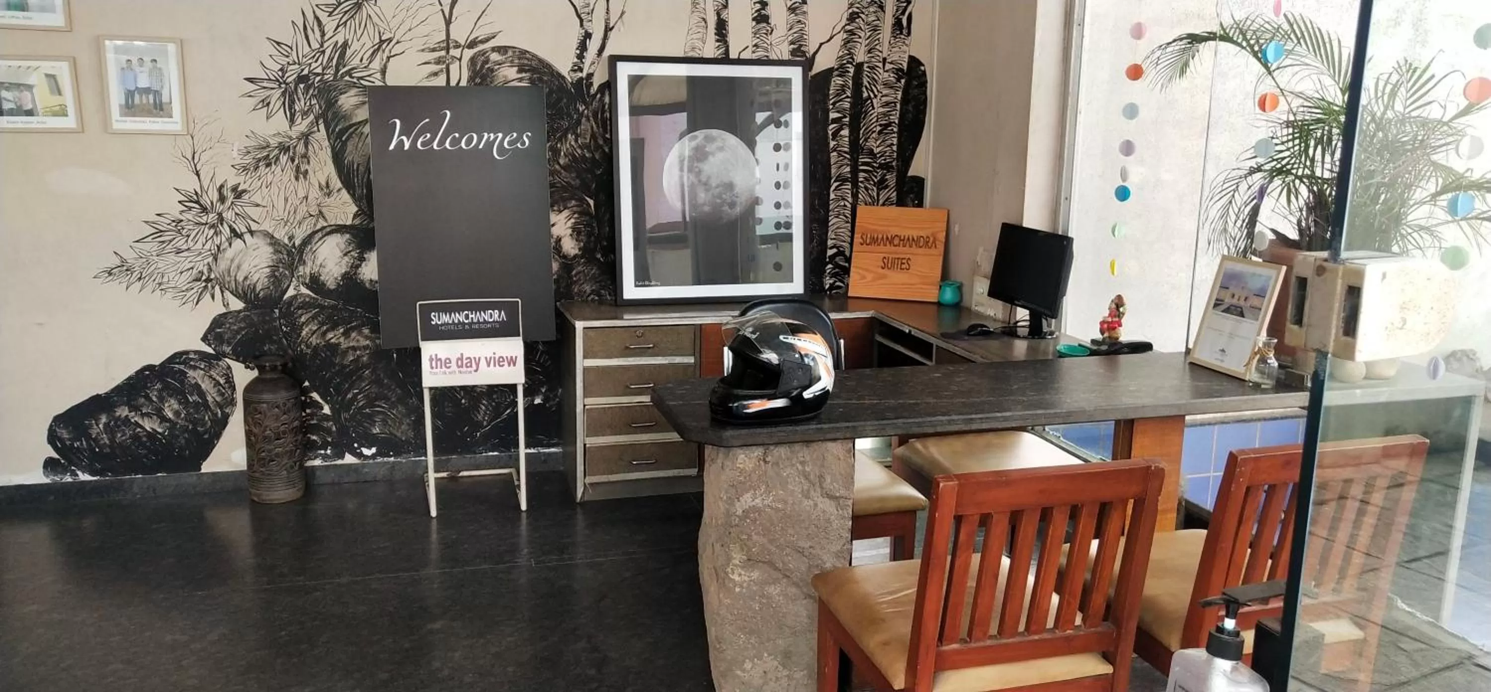 Lobby or reception in Hotel Sumanchandra Suites