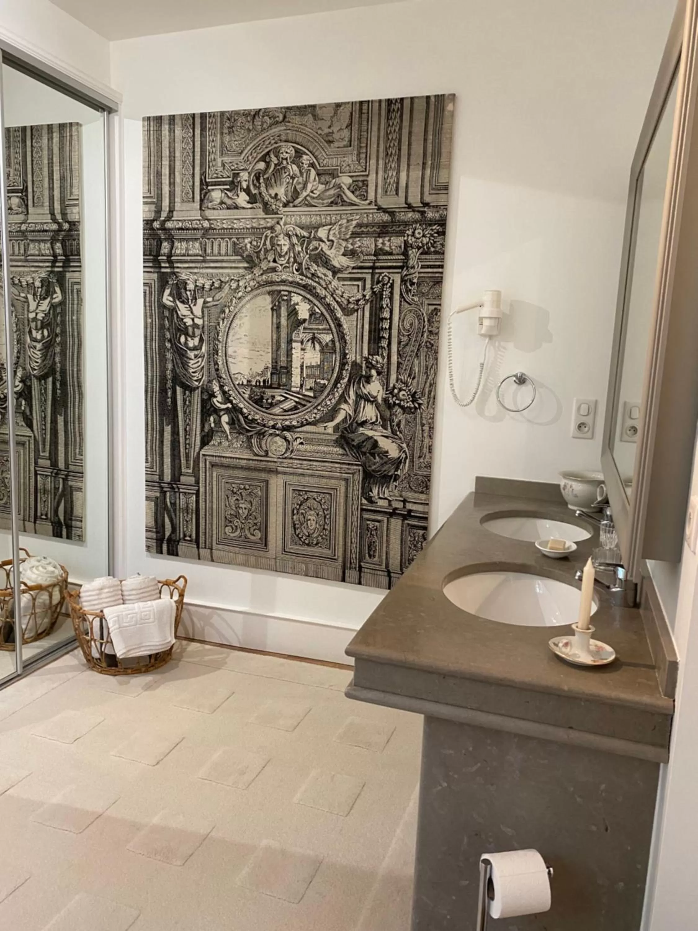 Bathroom in Chateau La Rochette