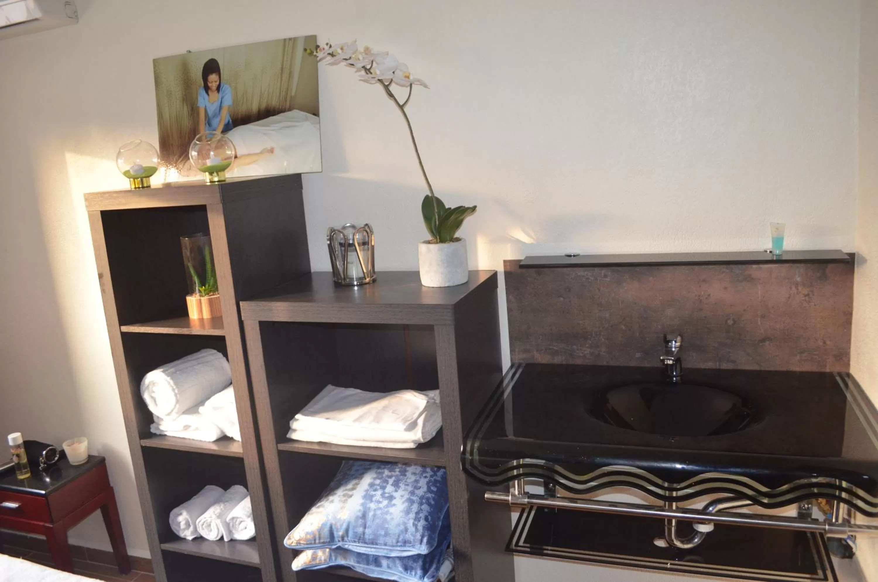 Massage in Hotel Résidence La Falaise