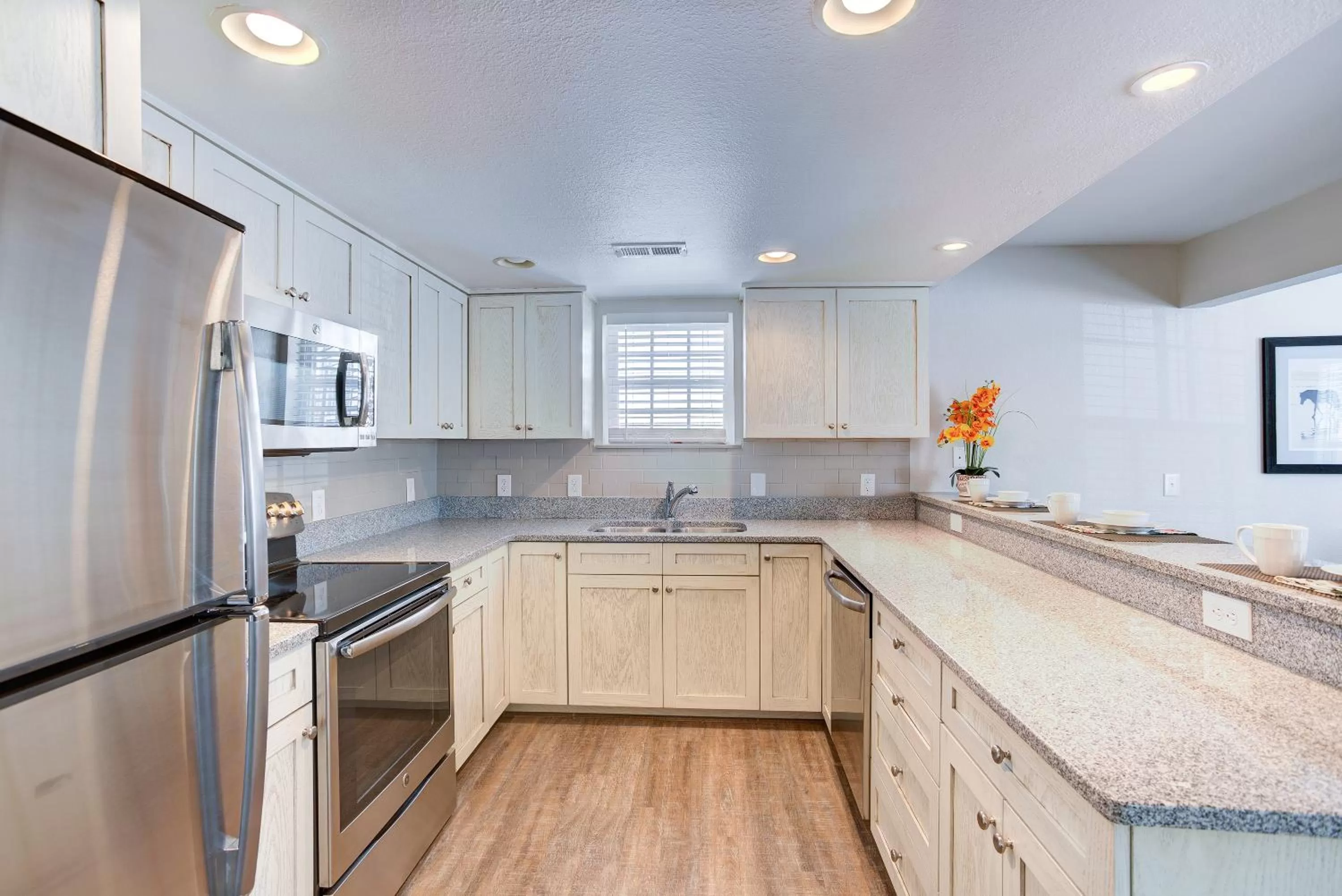 Kitchen or kitchenette in Hilton Vacation Club Beachwoods Kitty Hawk