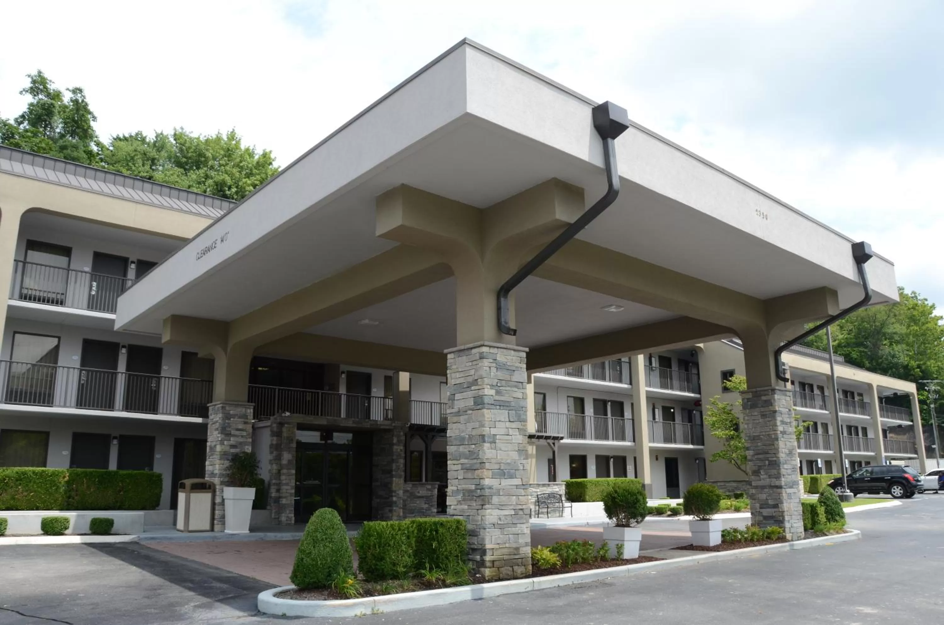 Property building in Baymont by Wyndham Nashville Airport