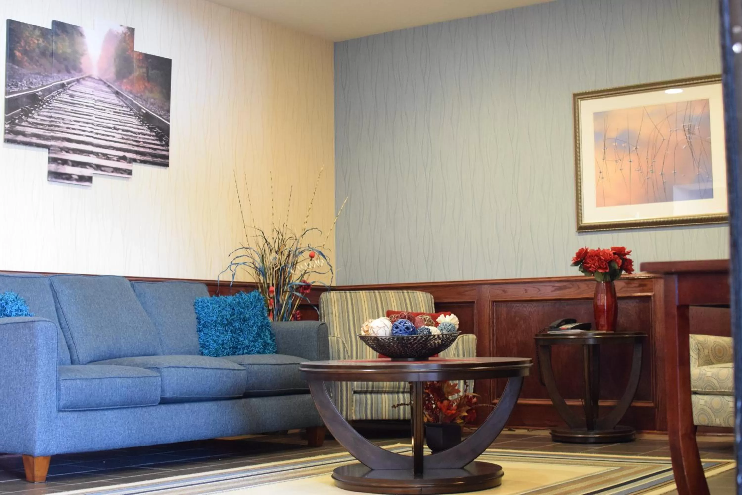 Property building in Holiday Inn Express Pratt by IHG