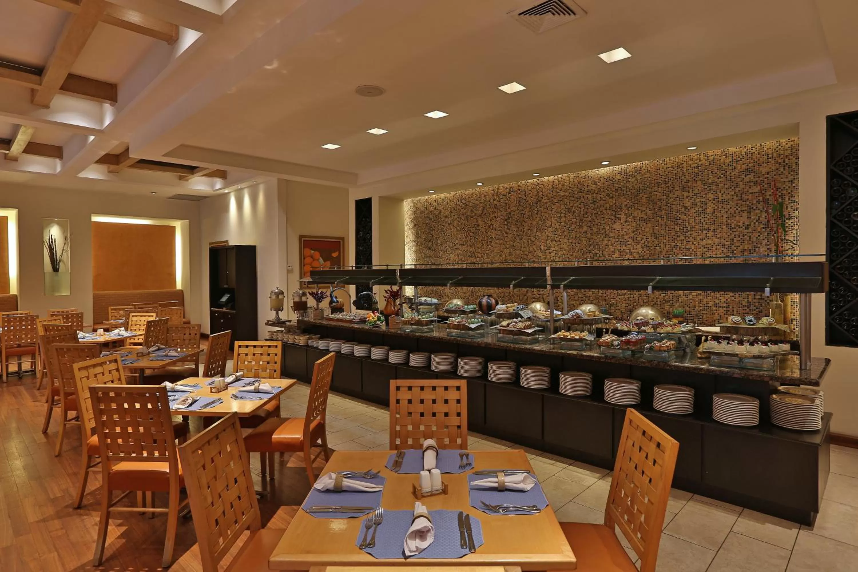 Restaurant/places to eat in InterContinental Real San Pedro Sula by IHG