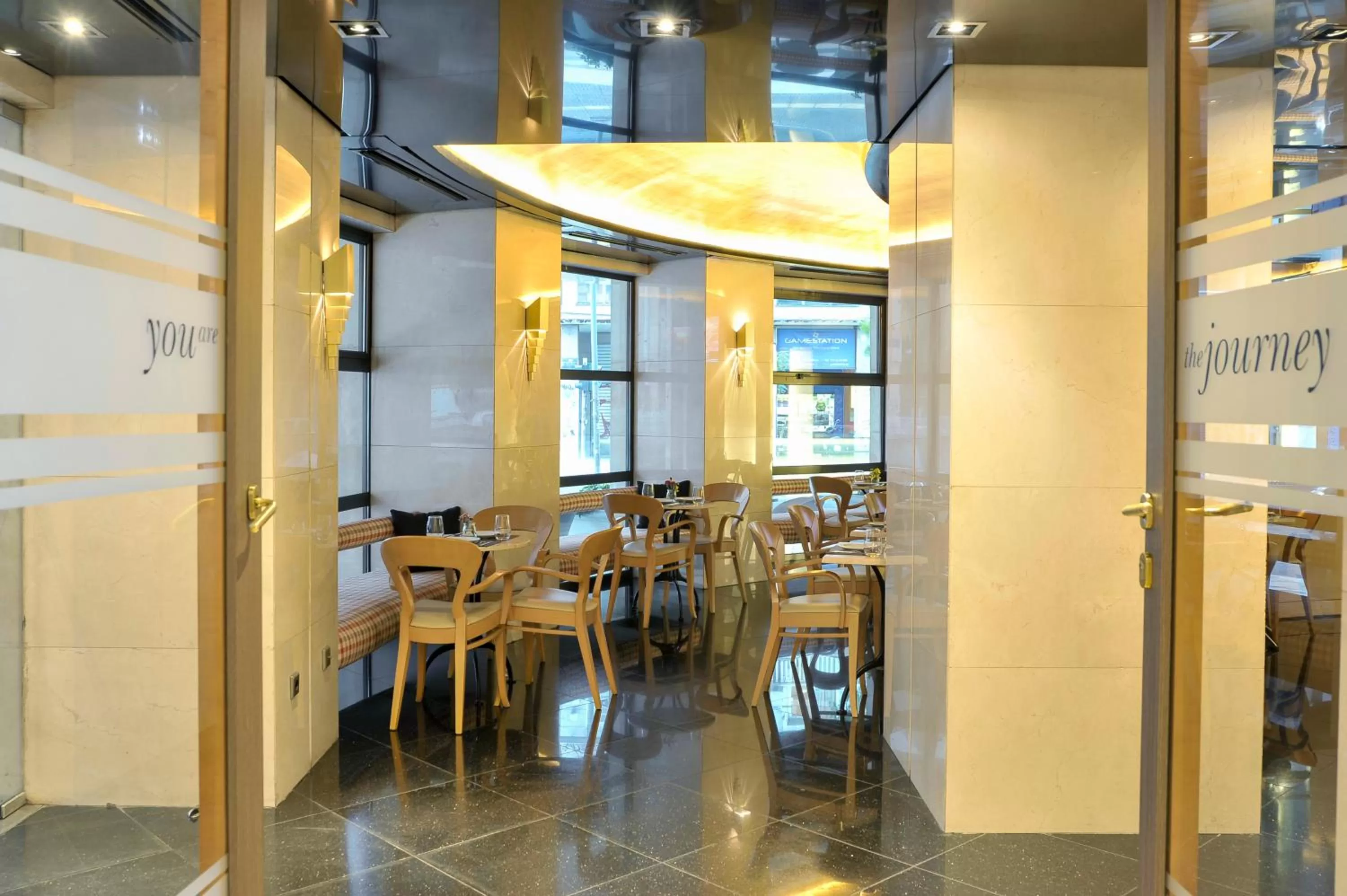 Restaurant/places to eat in Melia Athens