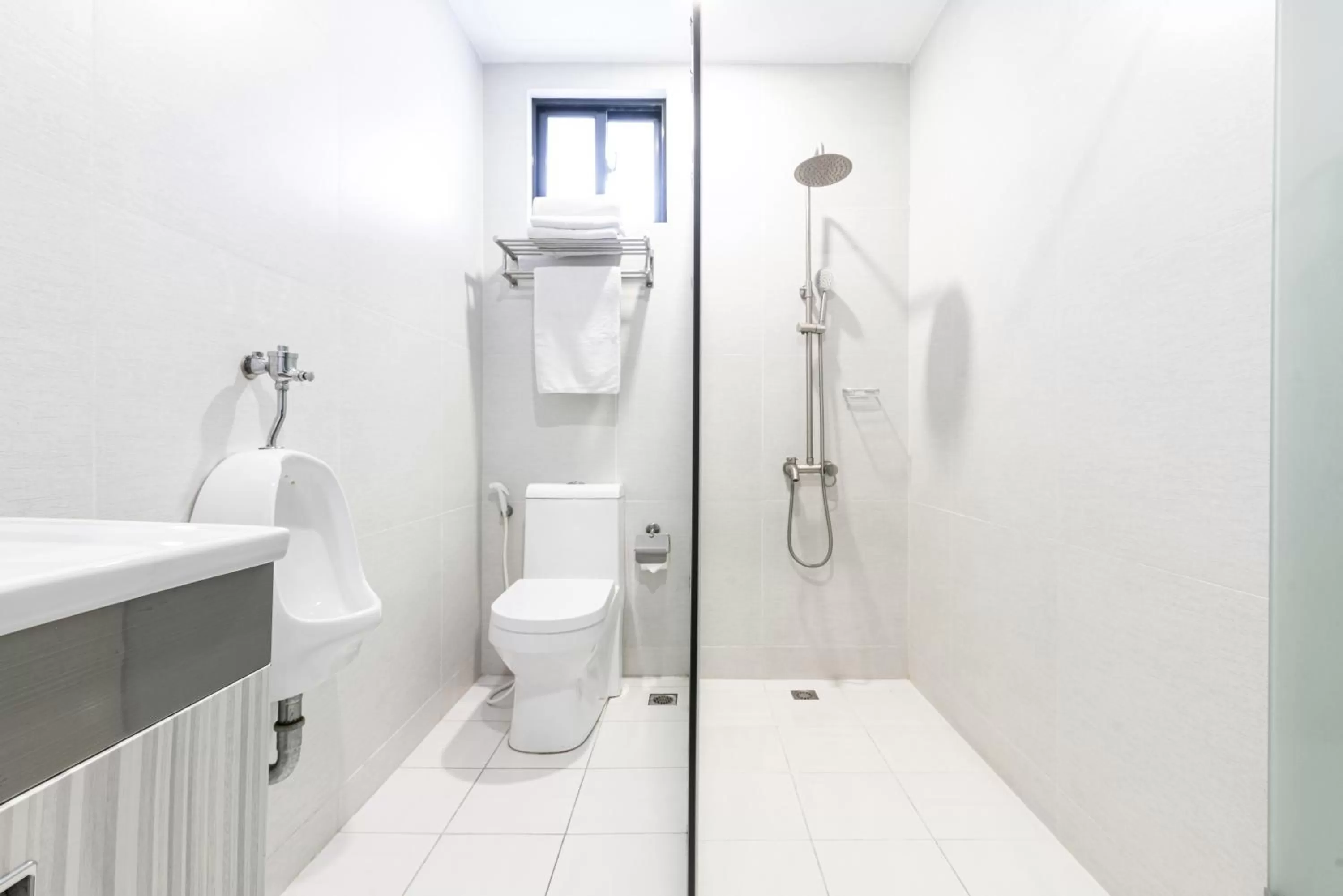 Bathroom in Artemis Place Makati Hotel