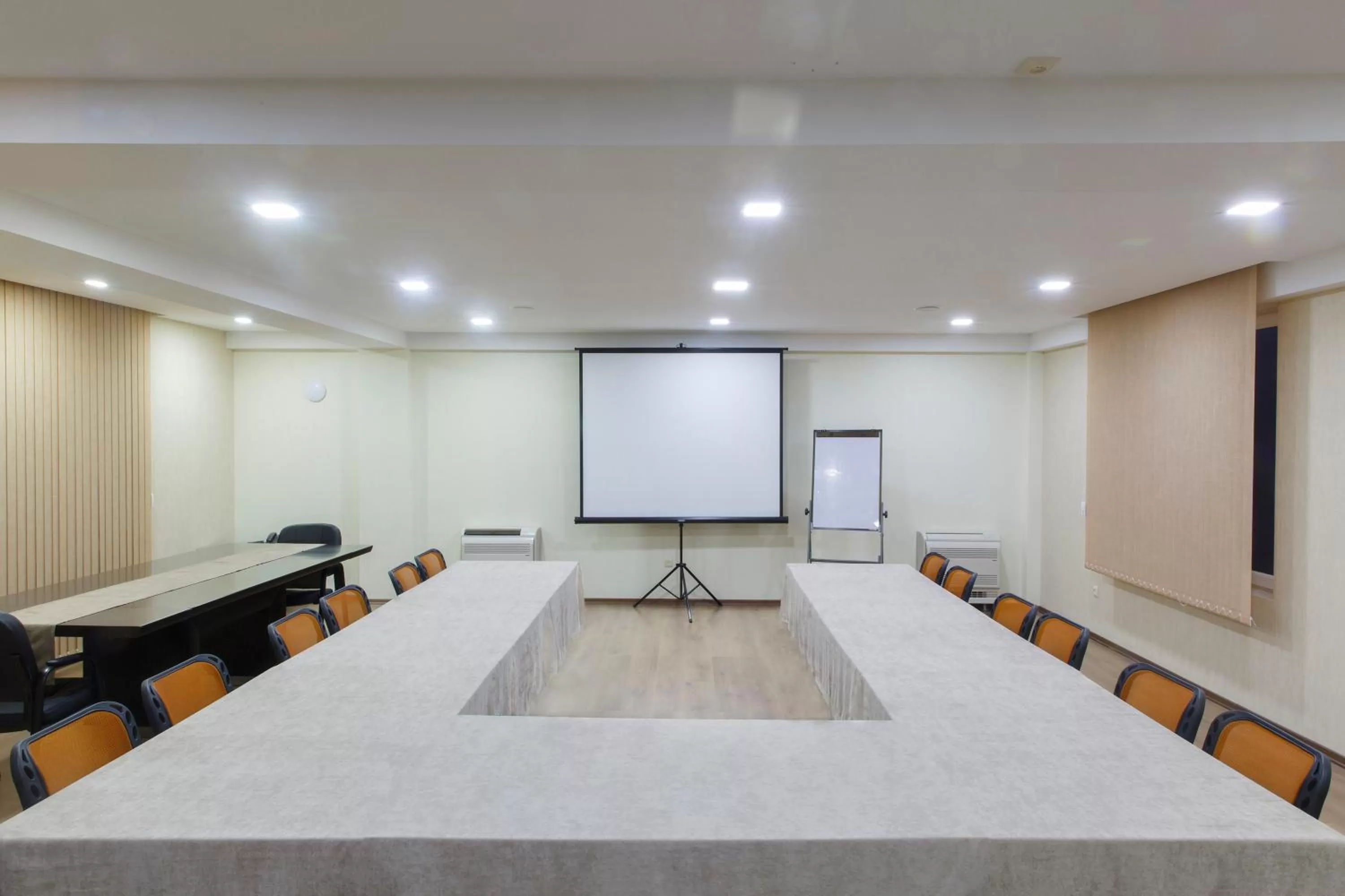 Meeting/conference room in Hotel Gureli