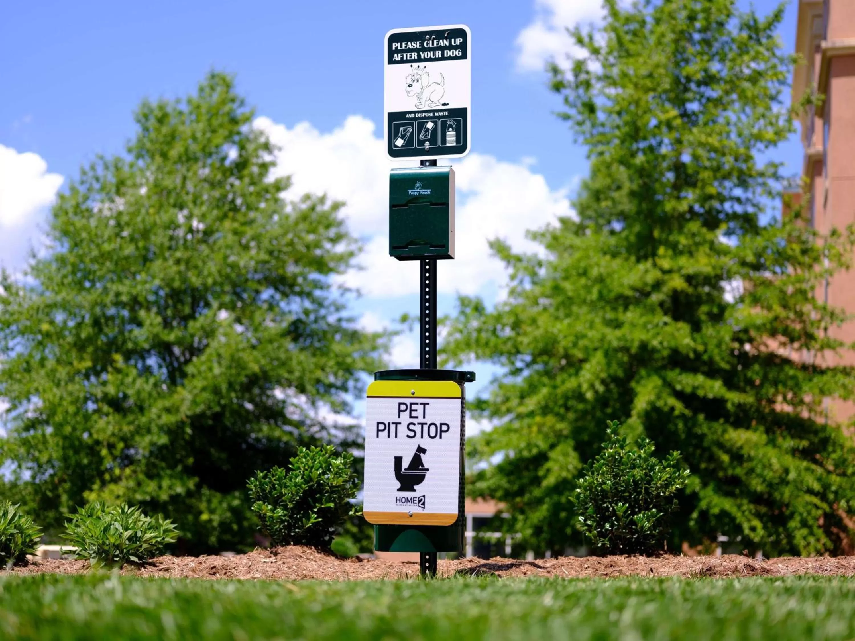 Property building in Home2 Suites By Hilton Chattanooga Hamilton Place