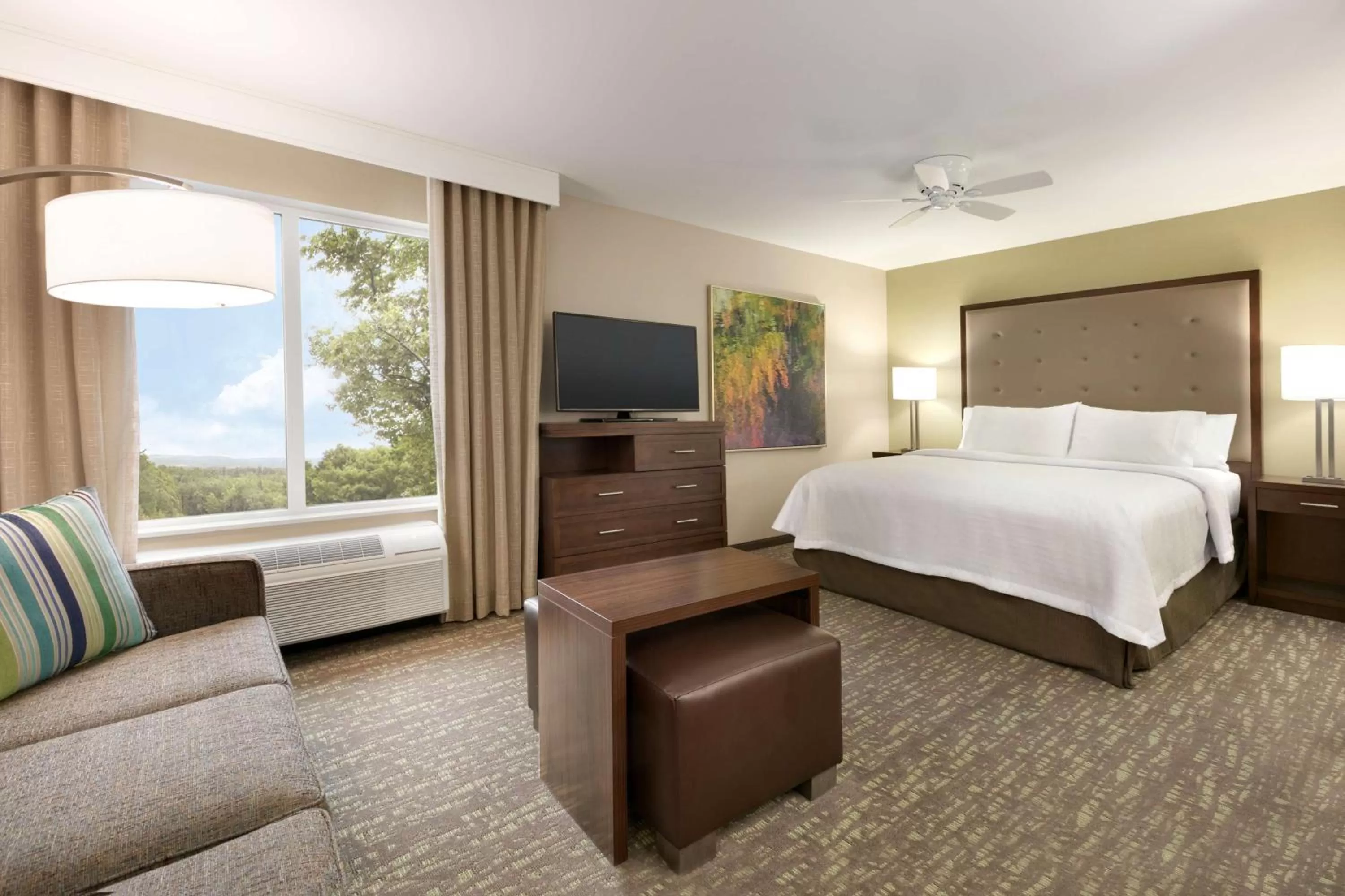Bedroom, Bed in Homewood Suites By Hilton Hartford Manchester