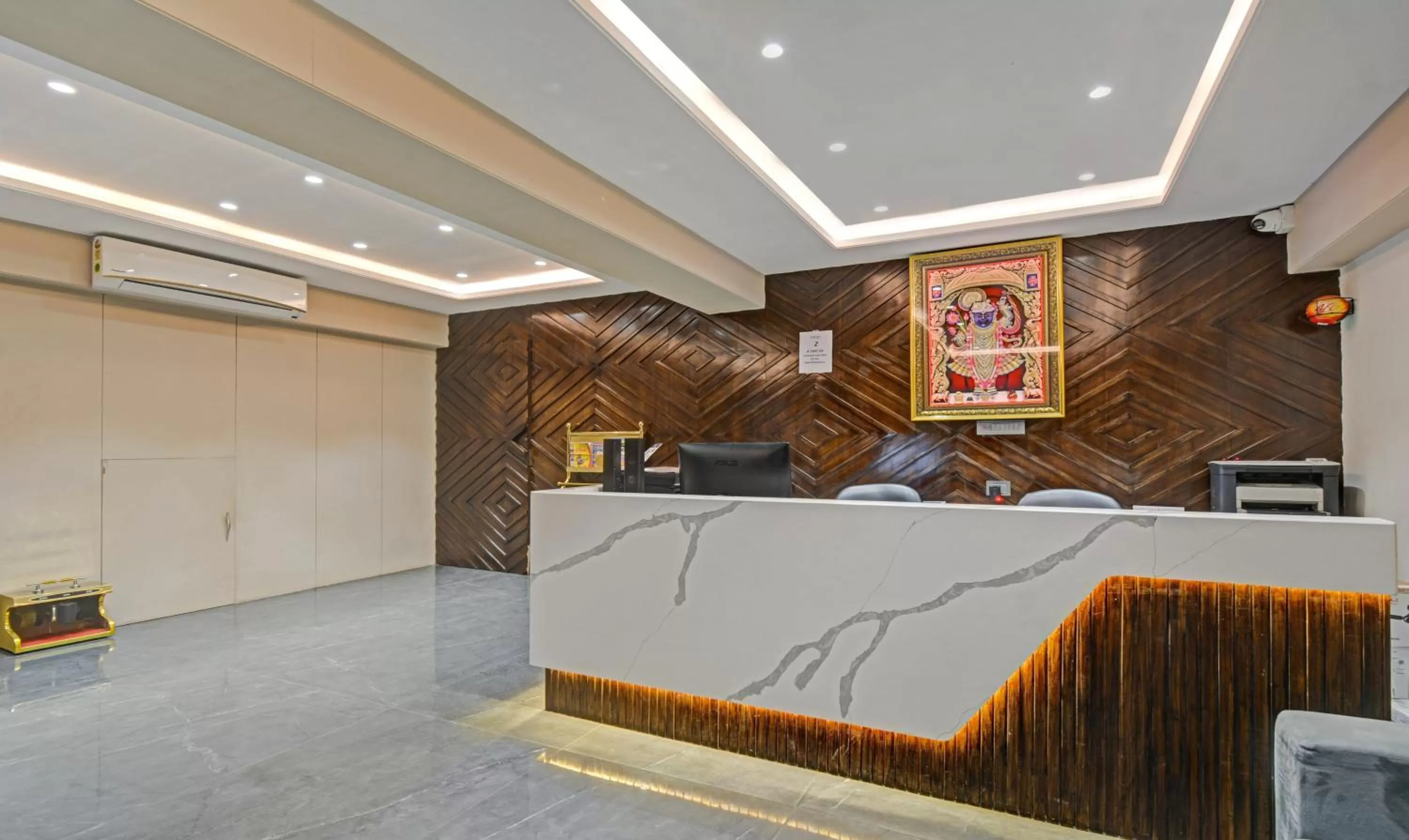 Lobby or reception in Treebo Z