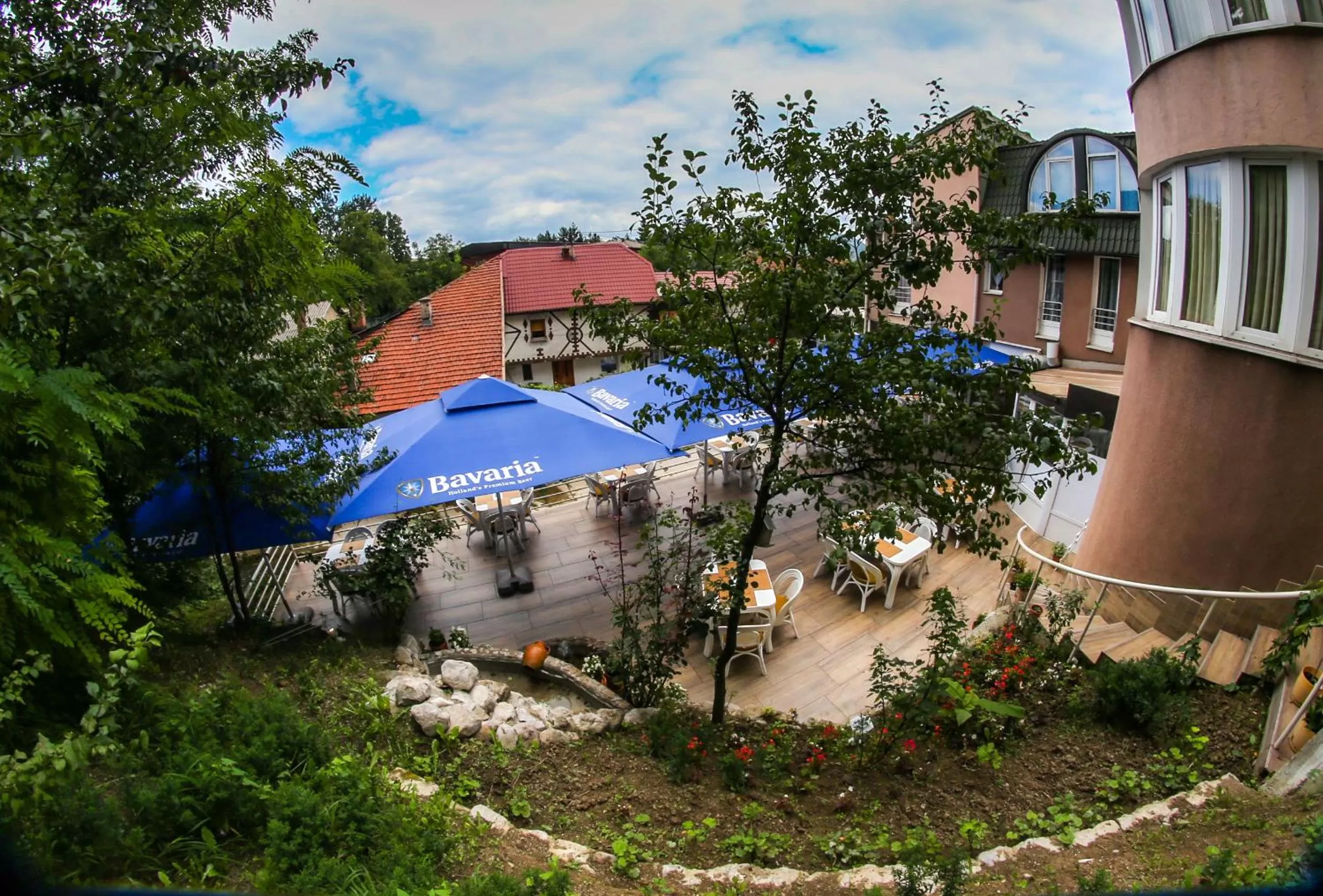 Restaurant/places to eat in Hotel Fontana