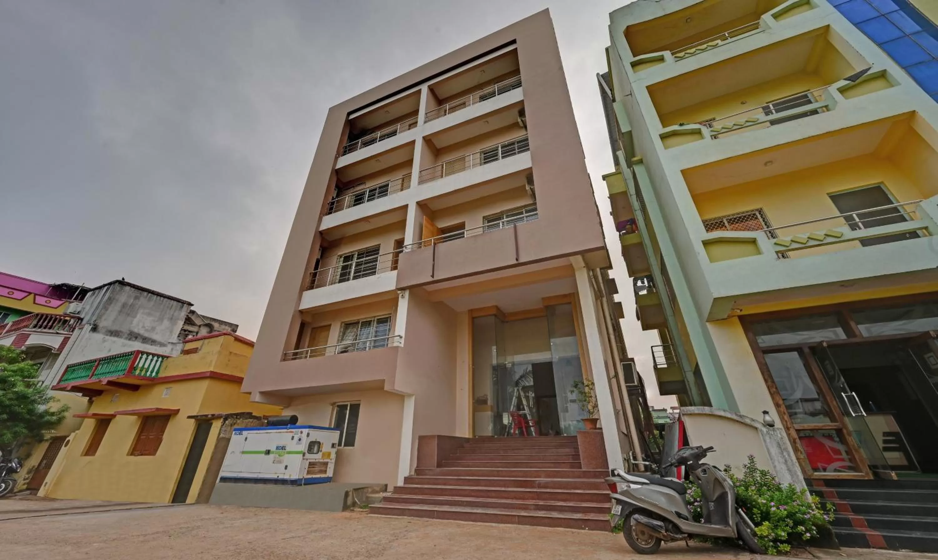 Property building in Treebo Sidhartha Inn Baliapanda