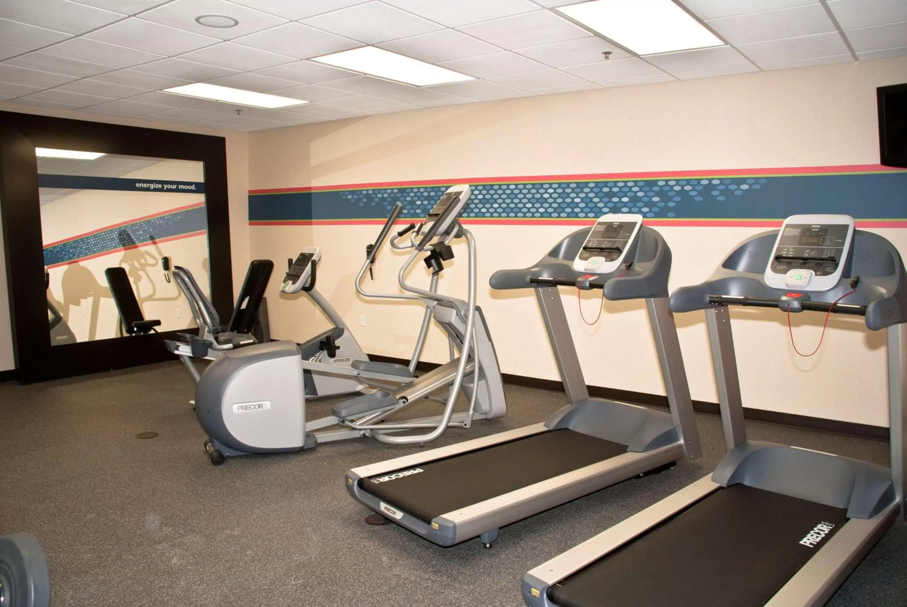 Fitness centre/facilities in Hampton Inn Maumelle