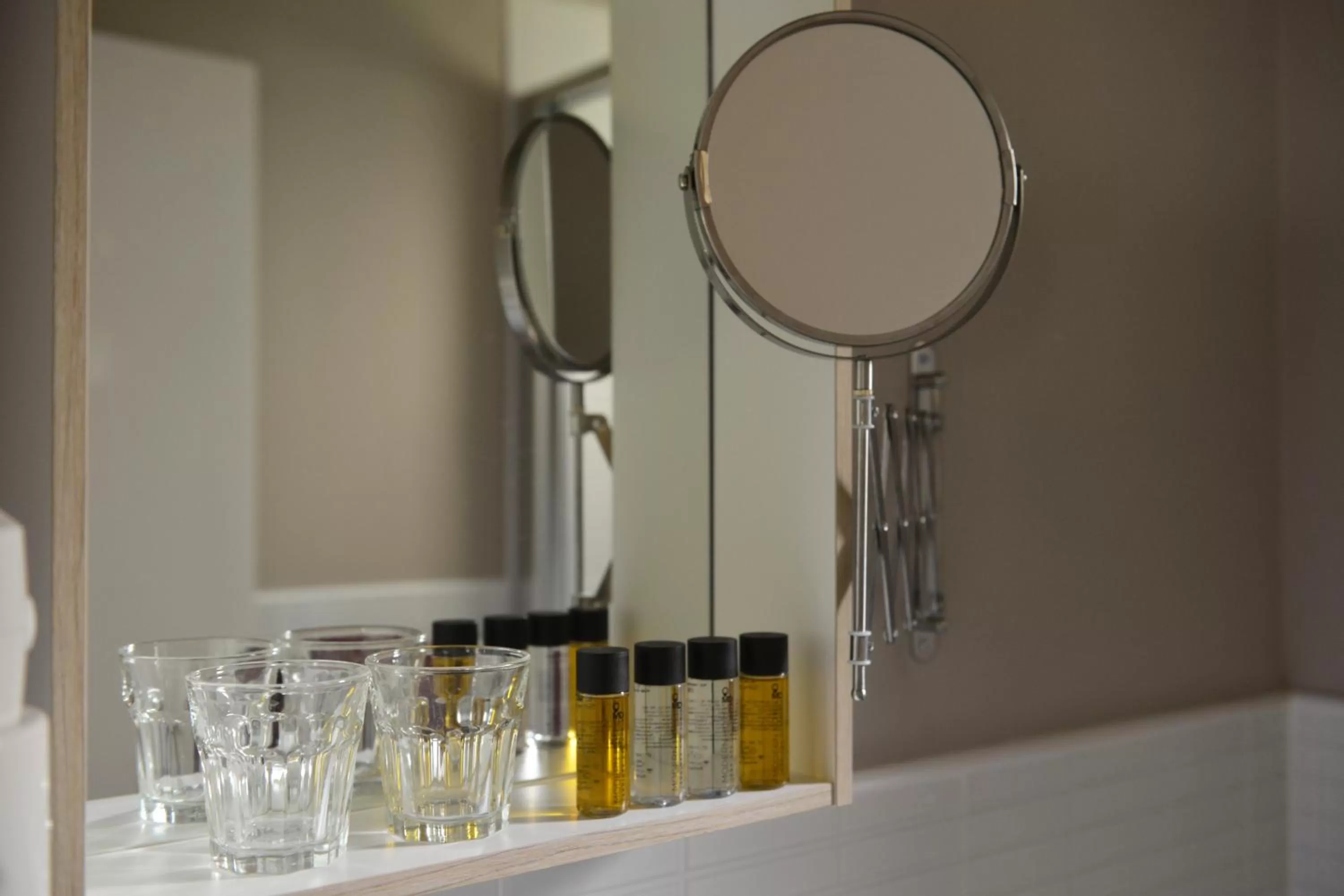 Shower in MD Modern Hotel - Jardines