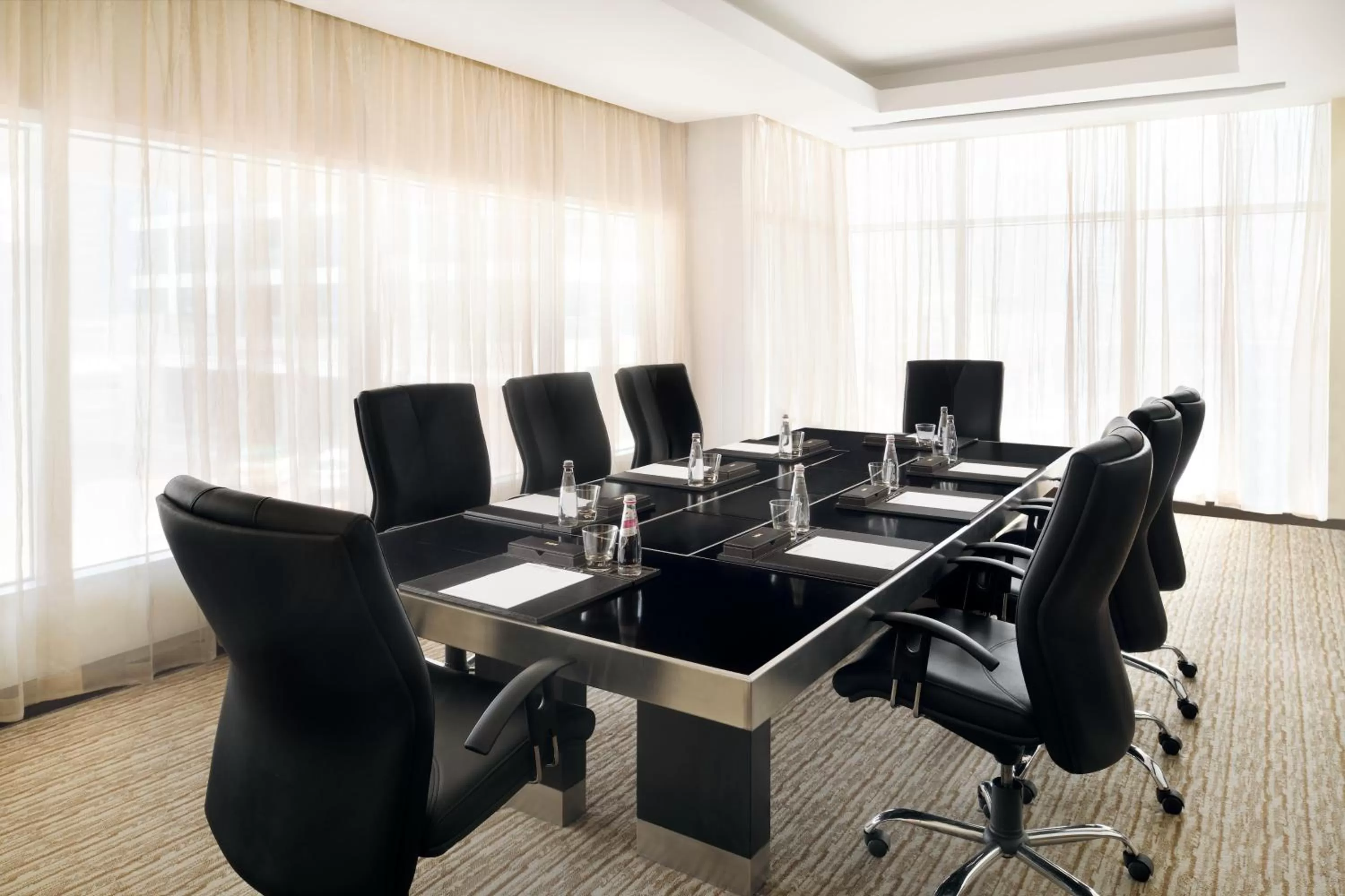 Business facilities in Mövenpick Hotel Jumeirah Lakes Towers Dubai