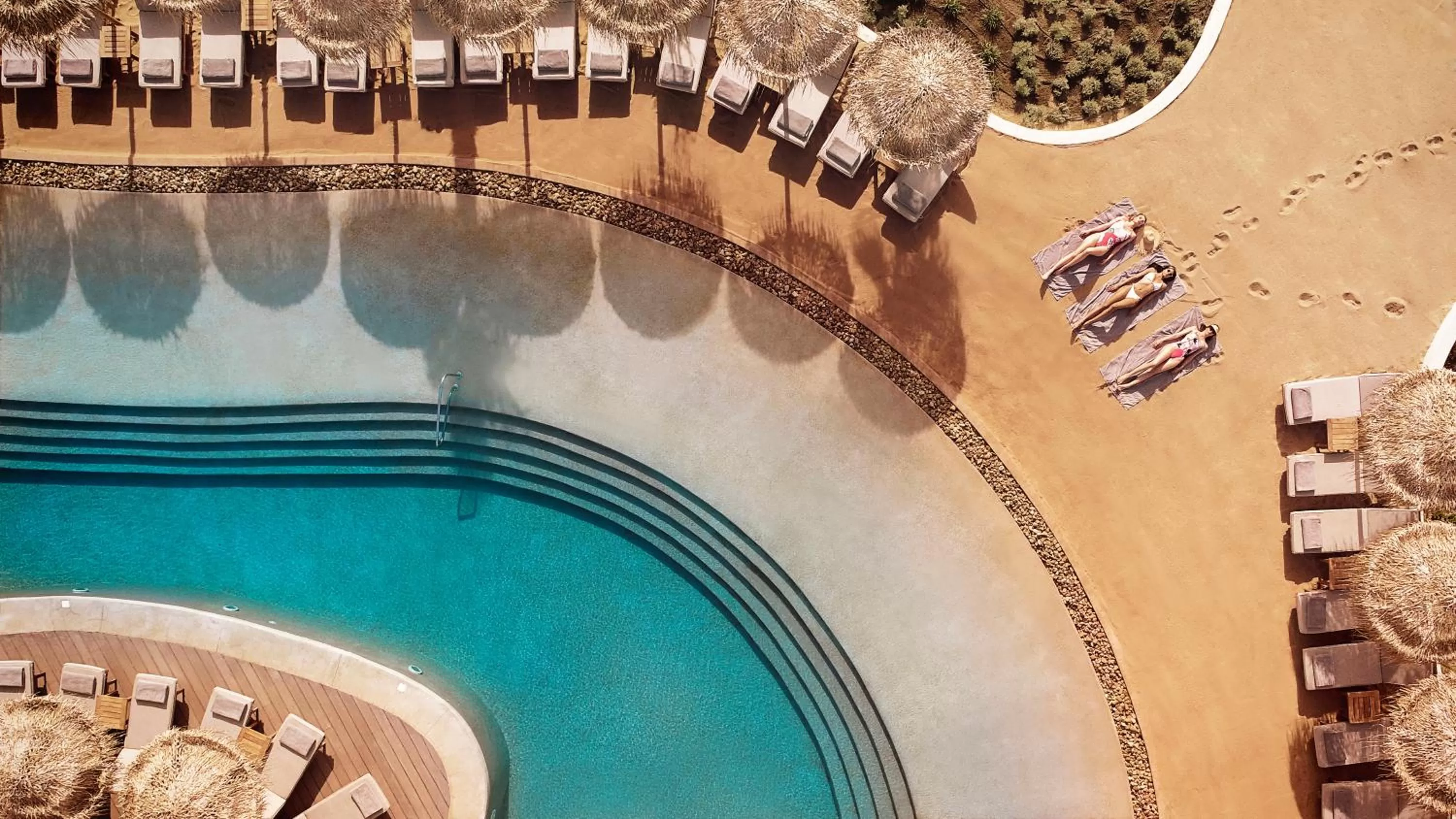 Swimming pool in Mitsis Norida