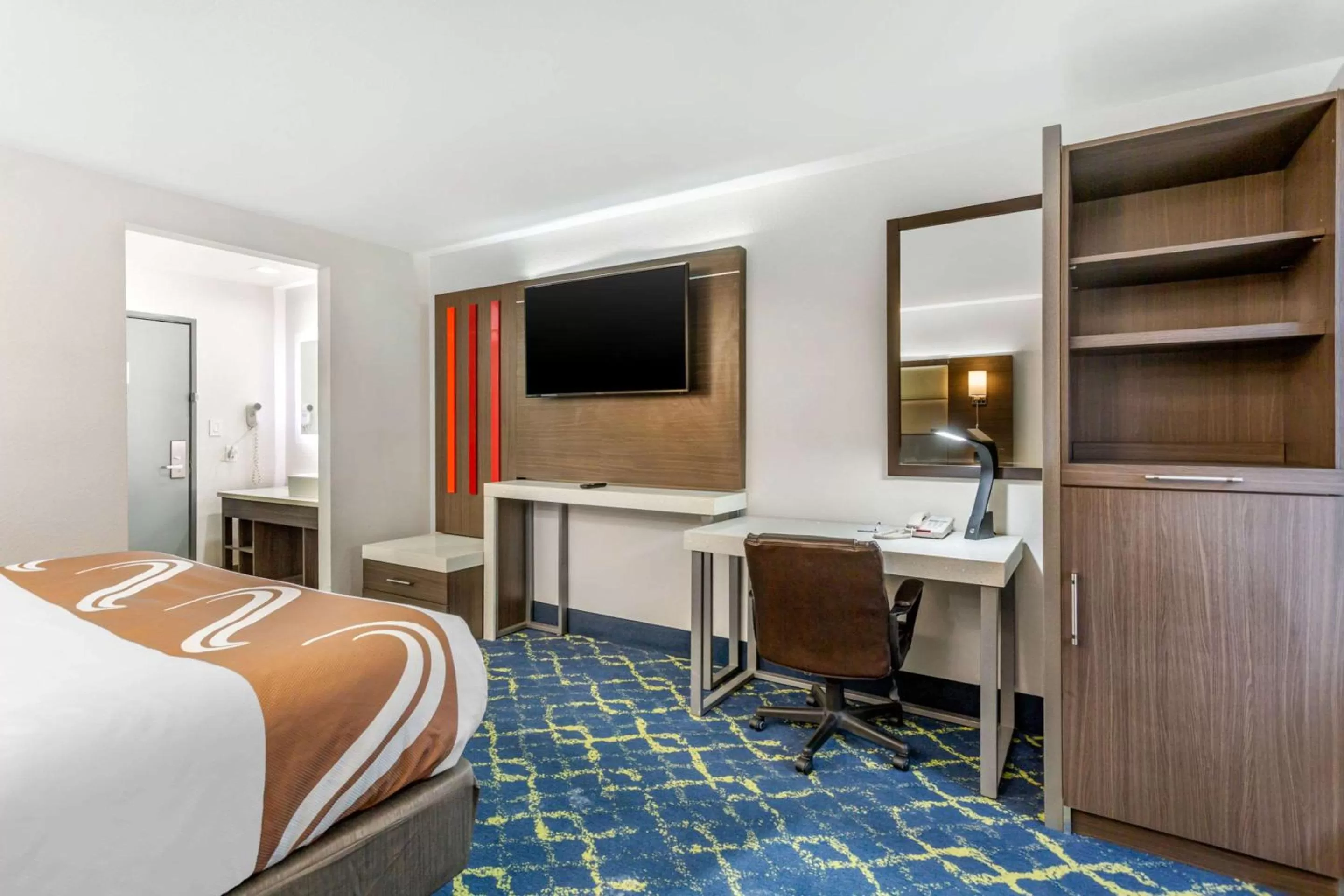 Photo of the whole room, Bed in Quality Inn Murfreesboro-University Area