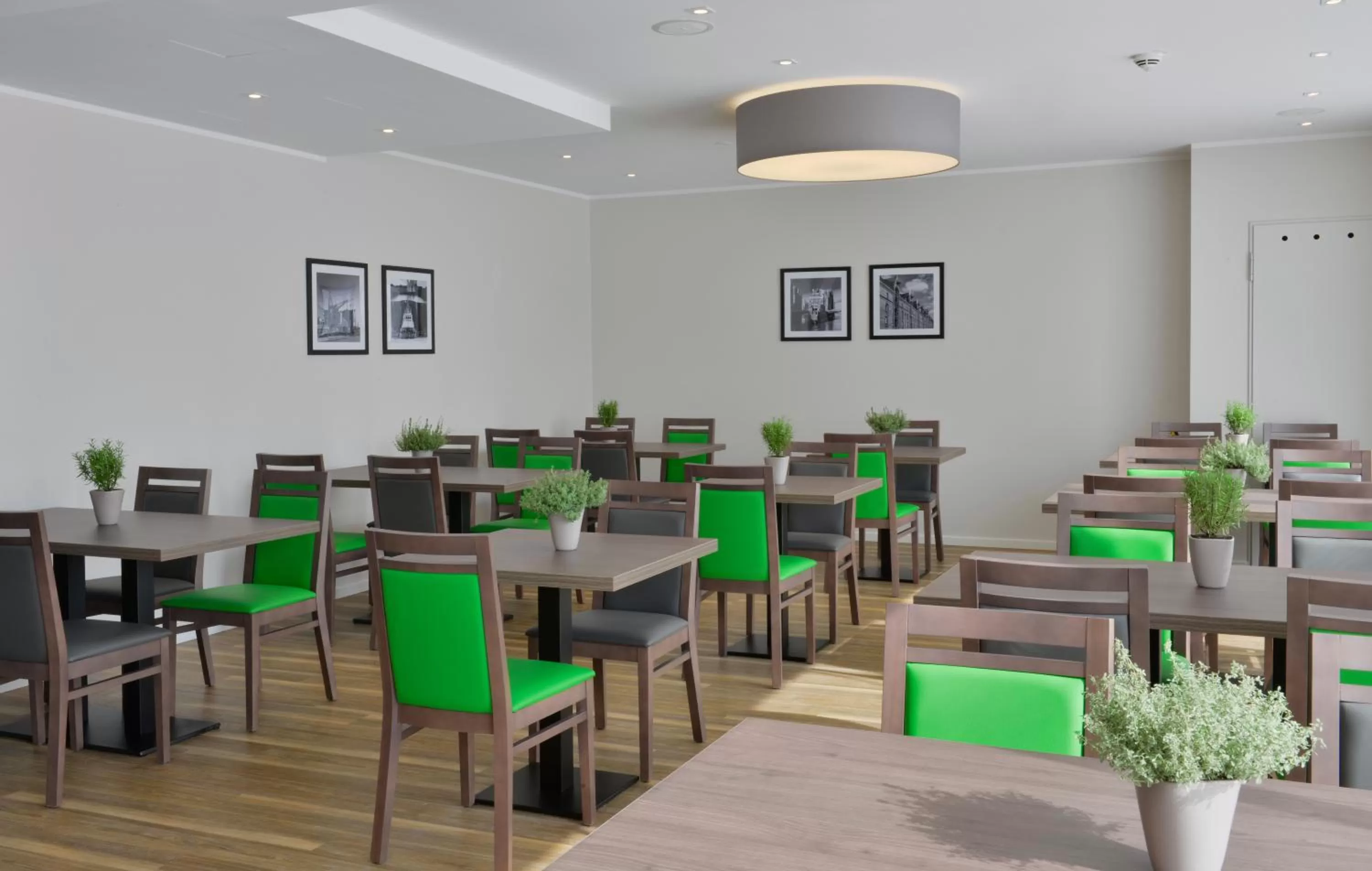 Restaurant/places to eat in Appartello Smarttime living Hamburg