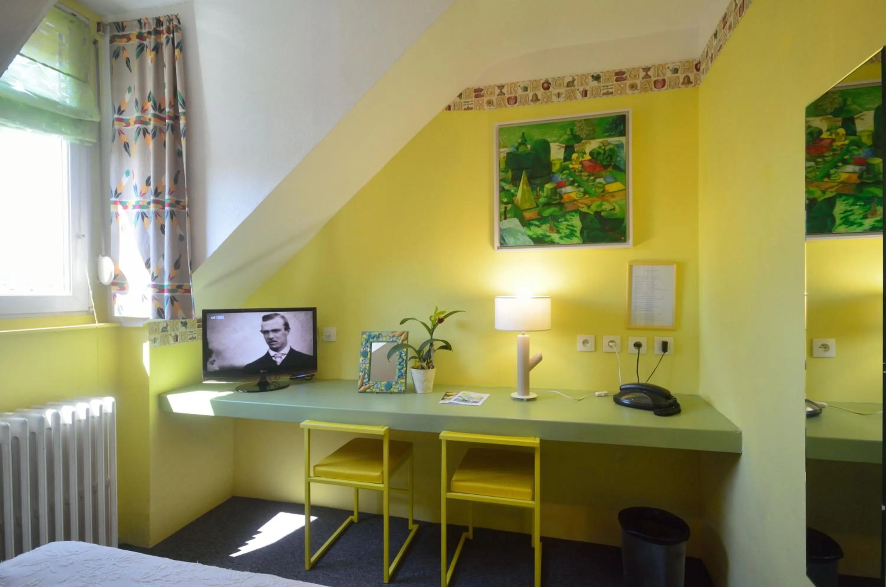 Day, Bed in Hôtel Vauban