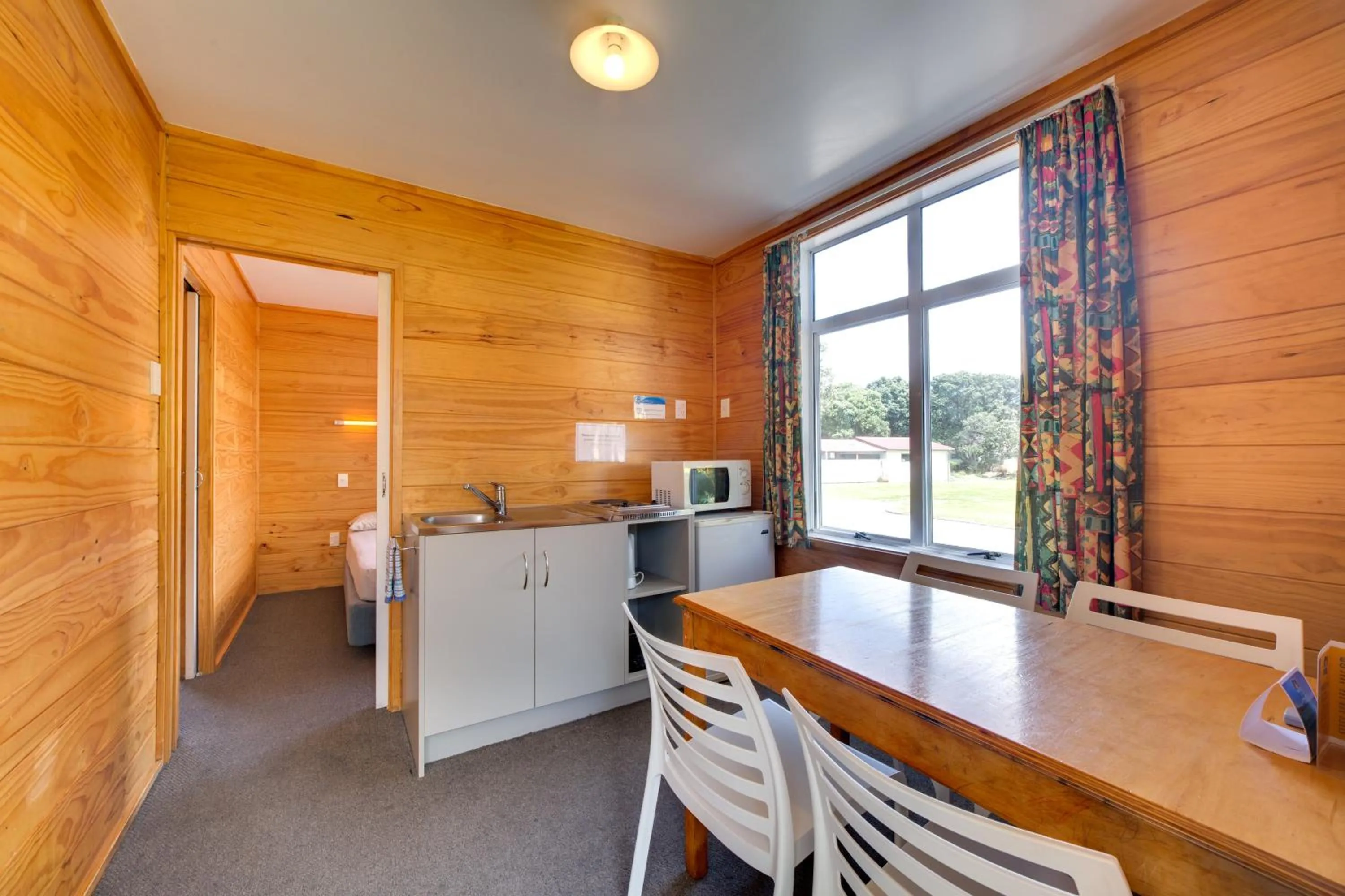 Kitchen or kitchenette in Wellington TOP 10 Holiday Park