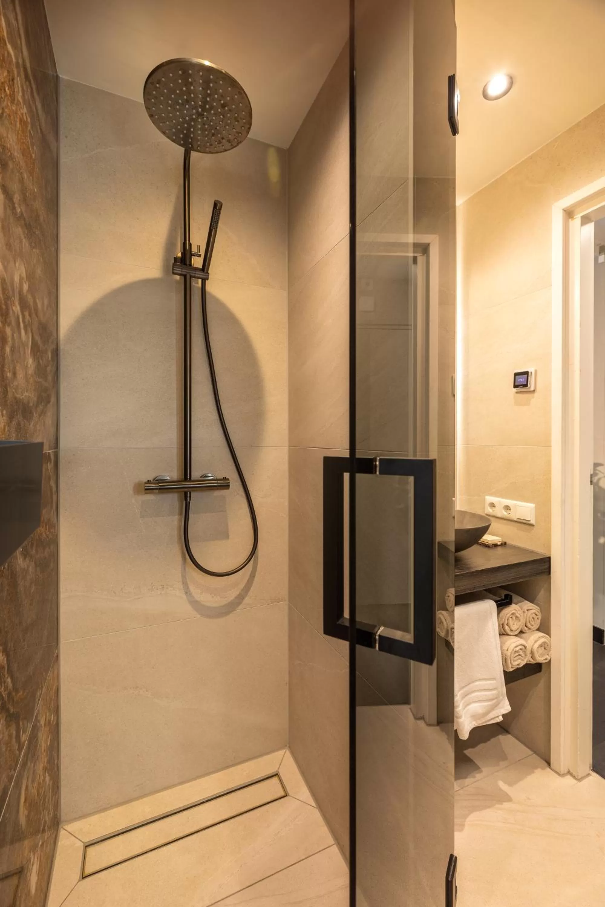 Shower, Bathroom in The Lemon Suites