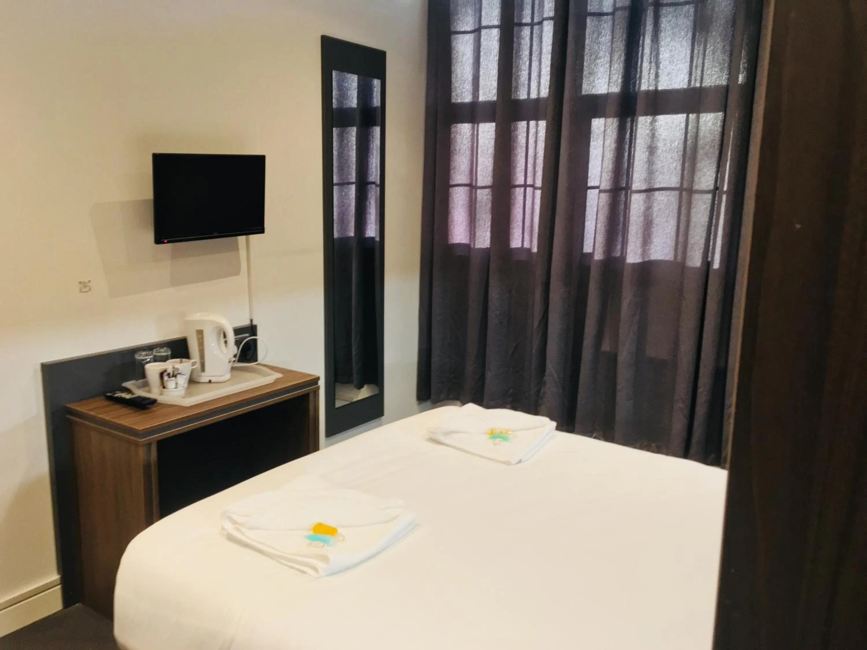 Bedroom, Bed in Hotel Express Newcastle Gateshead